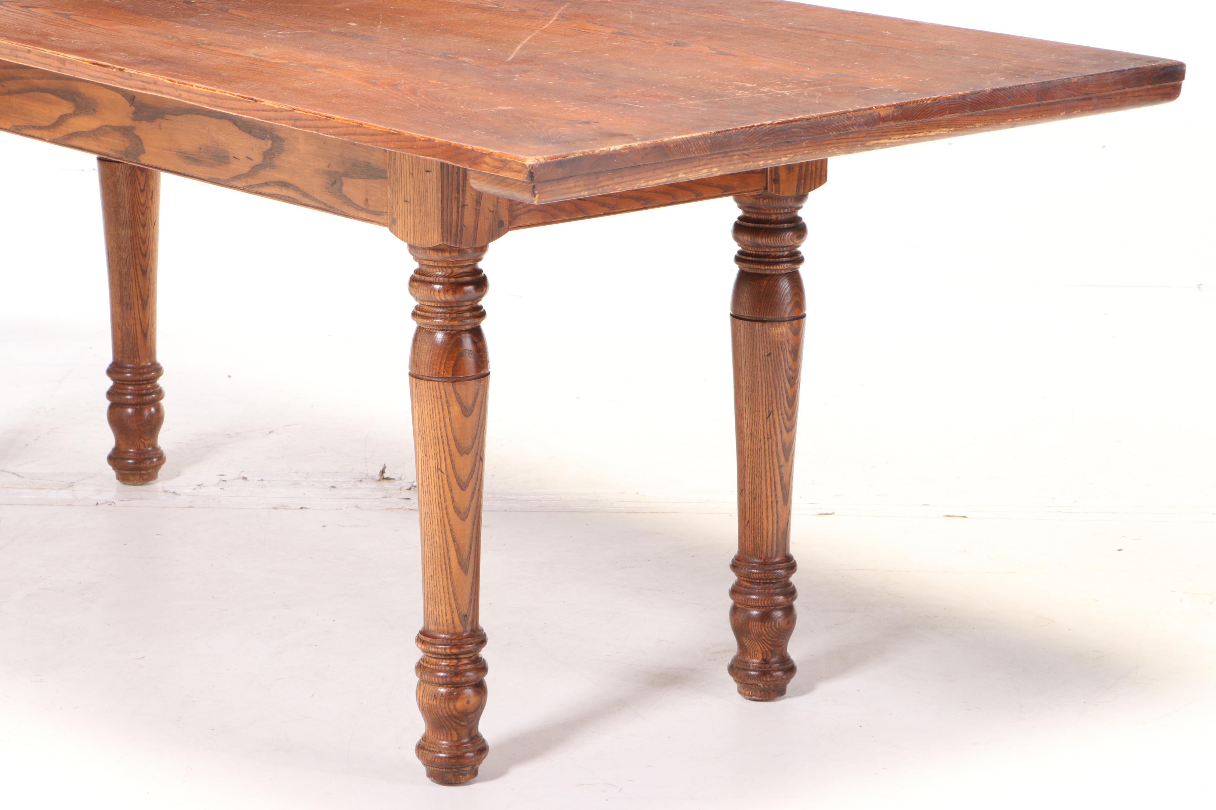 Kindel Furniture "Chimney Hill" Oak Dining Table, Mid to Late 20th Century