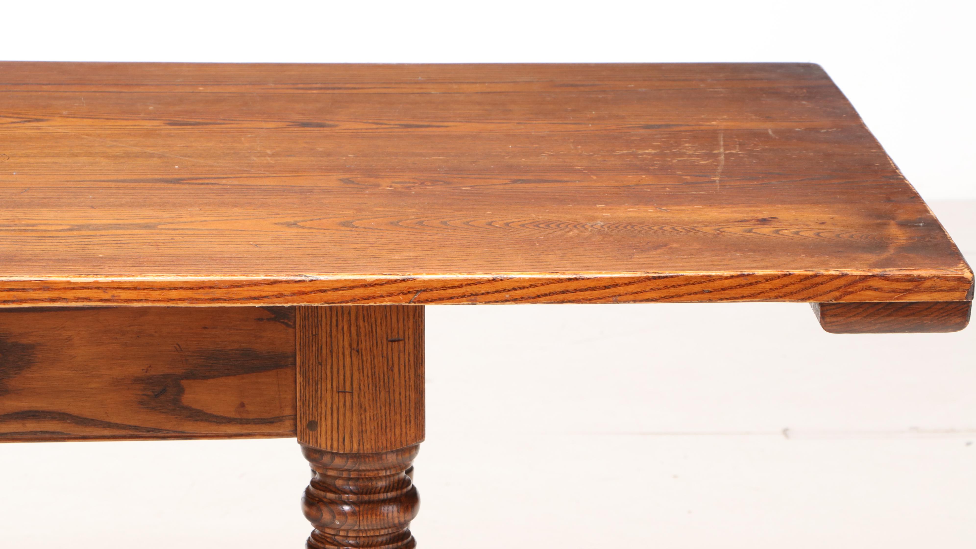 Kindel Furniture "Chimney Hill" Oak Dining Table, Mid to Late 20th Century