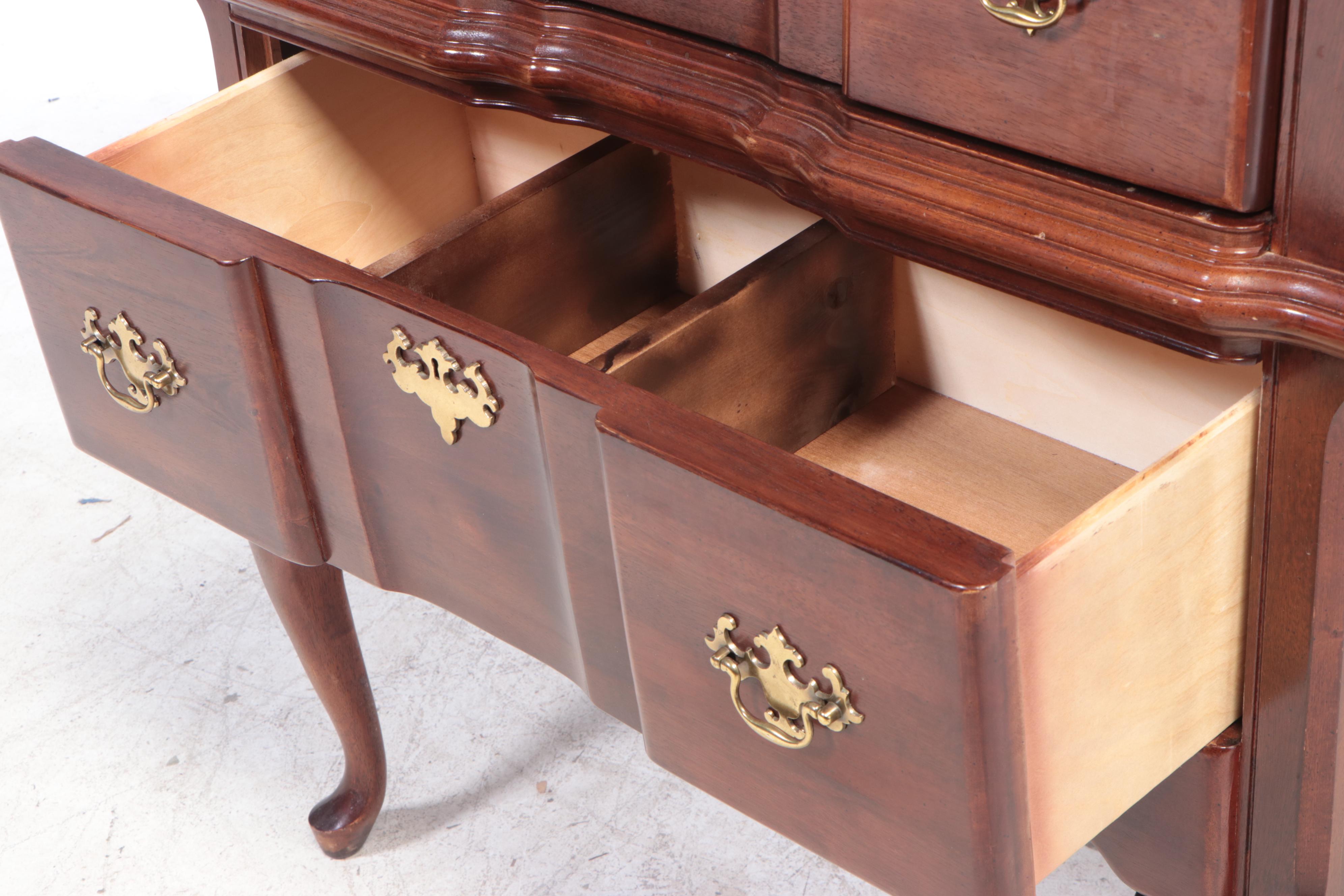 Queen Anne Style Mahogany Blockfront Highboy, Late 20th Century