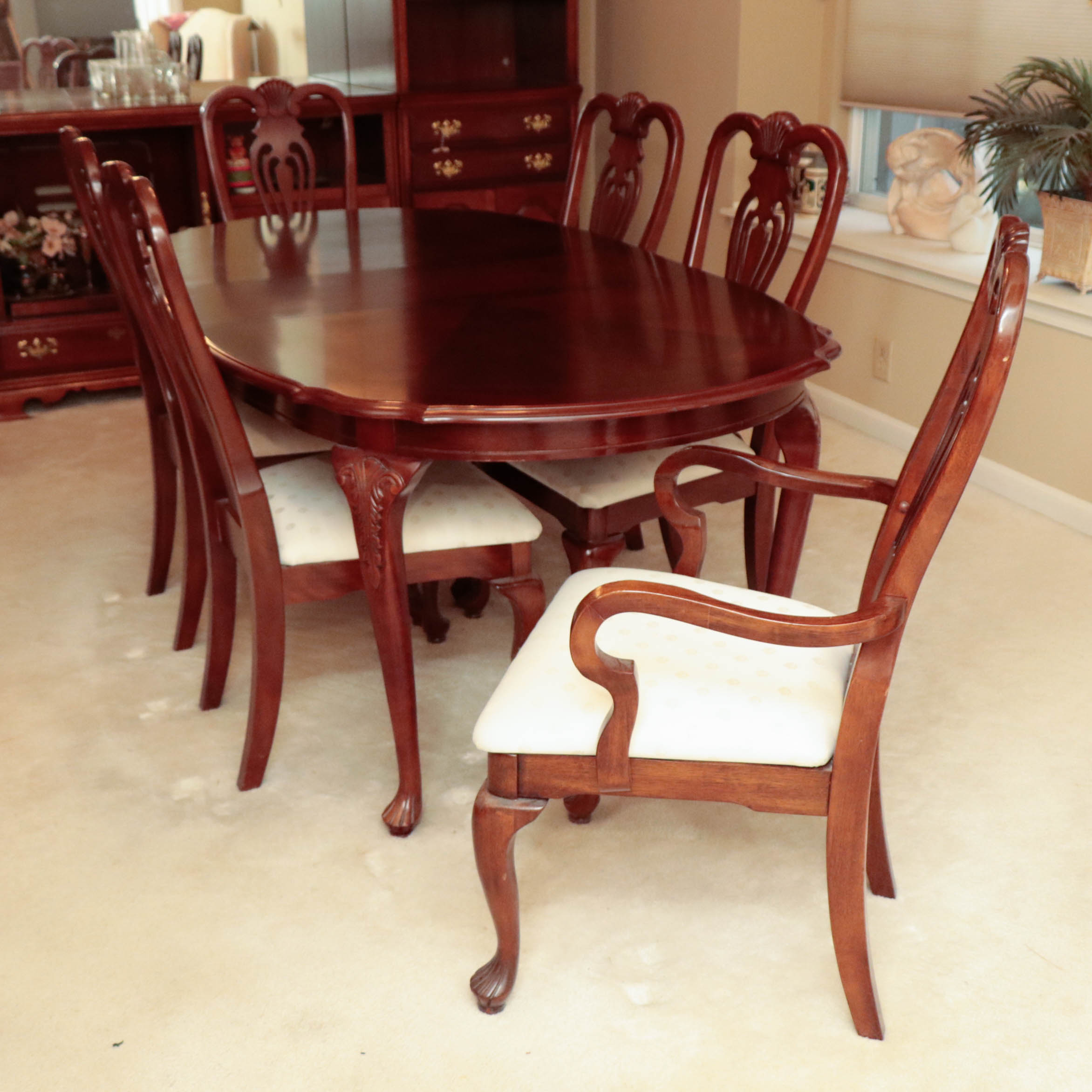 Southern Art Furniture Co. George III Dining Table Set, Late 20th/Early 21st C.