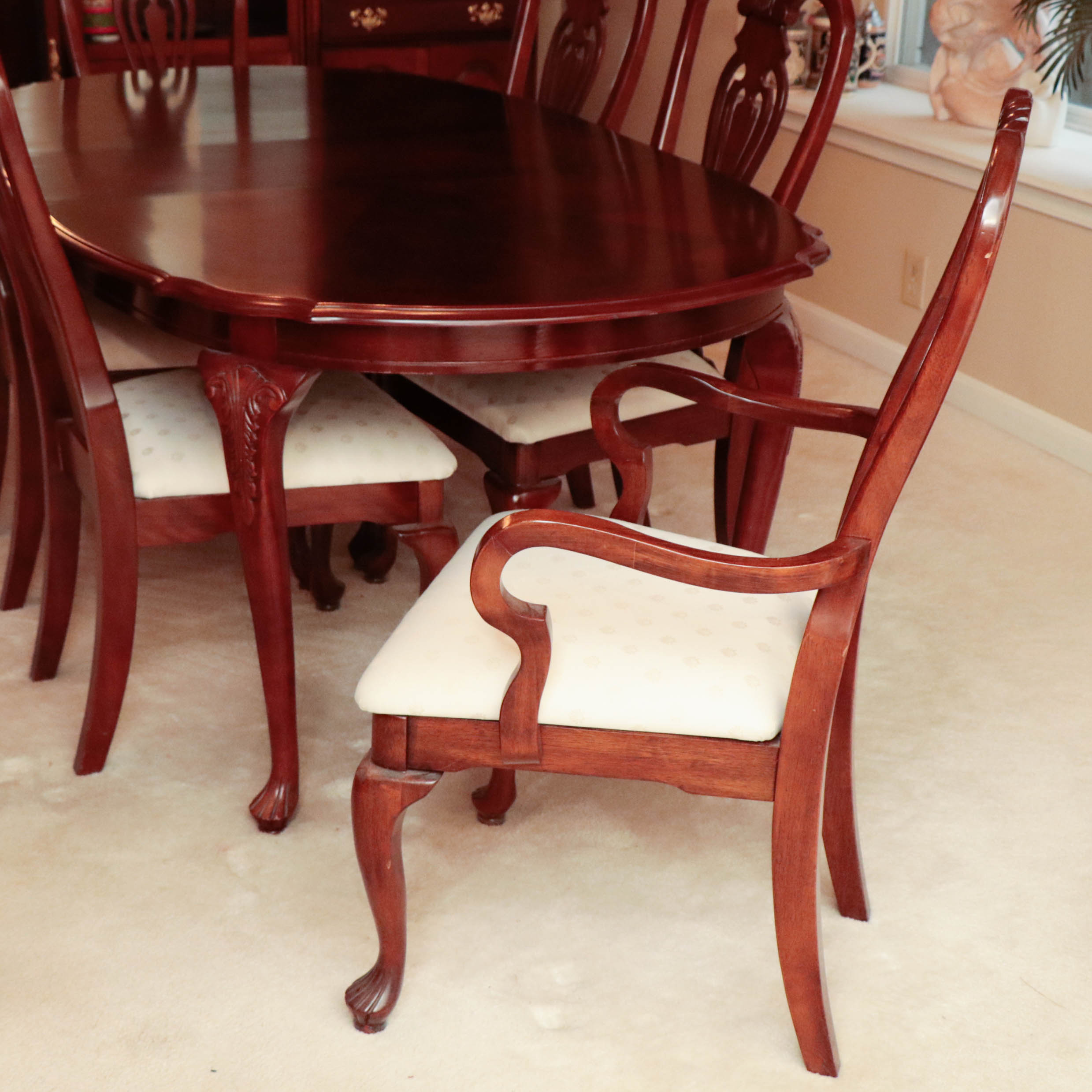 Southern Art Furniture Co. George III Dining Table Set, Late 20th/Early 21st C.