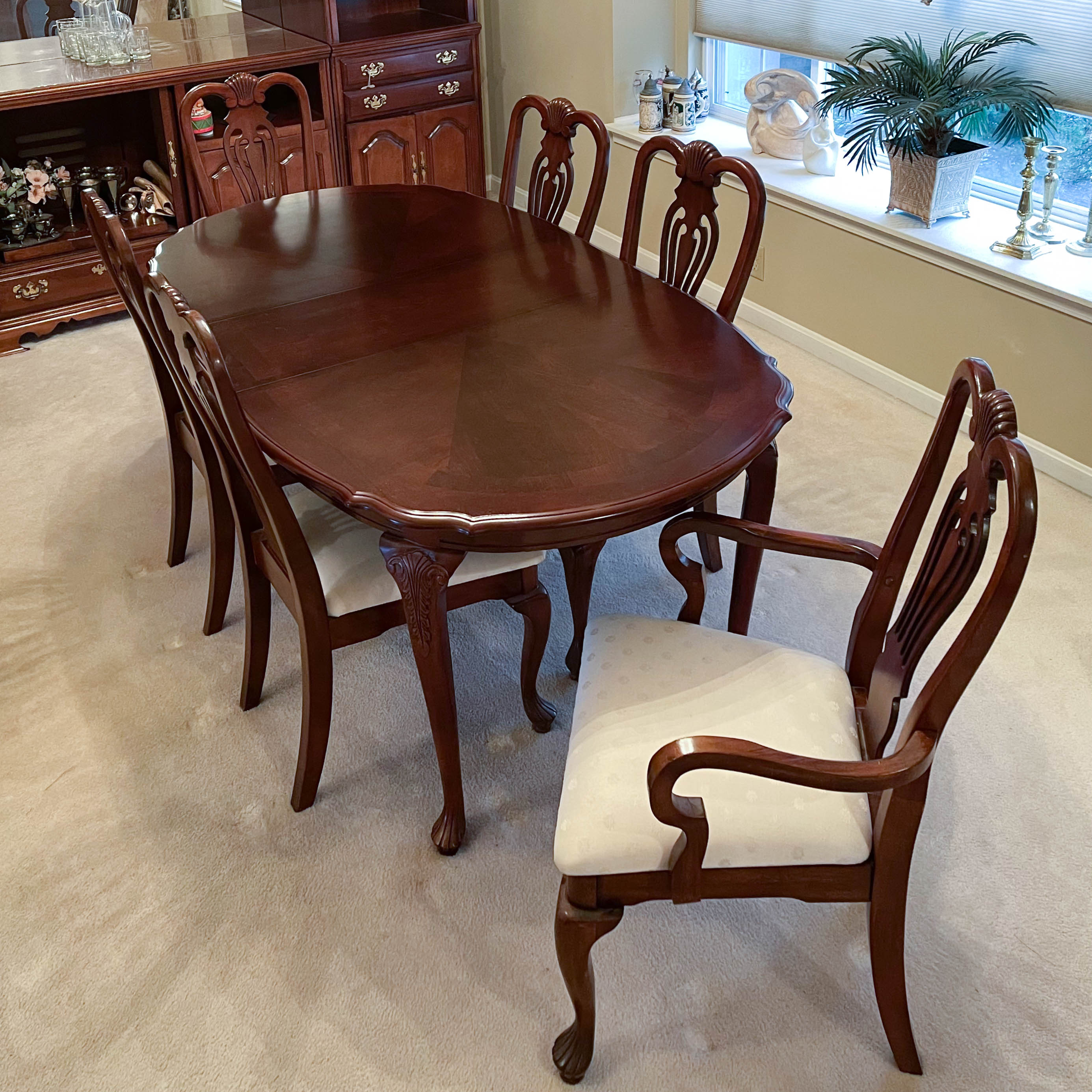 Southern Art Furniture Co. George III Dining Table Set, Late 20th/Early 21st C.