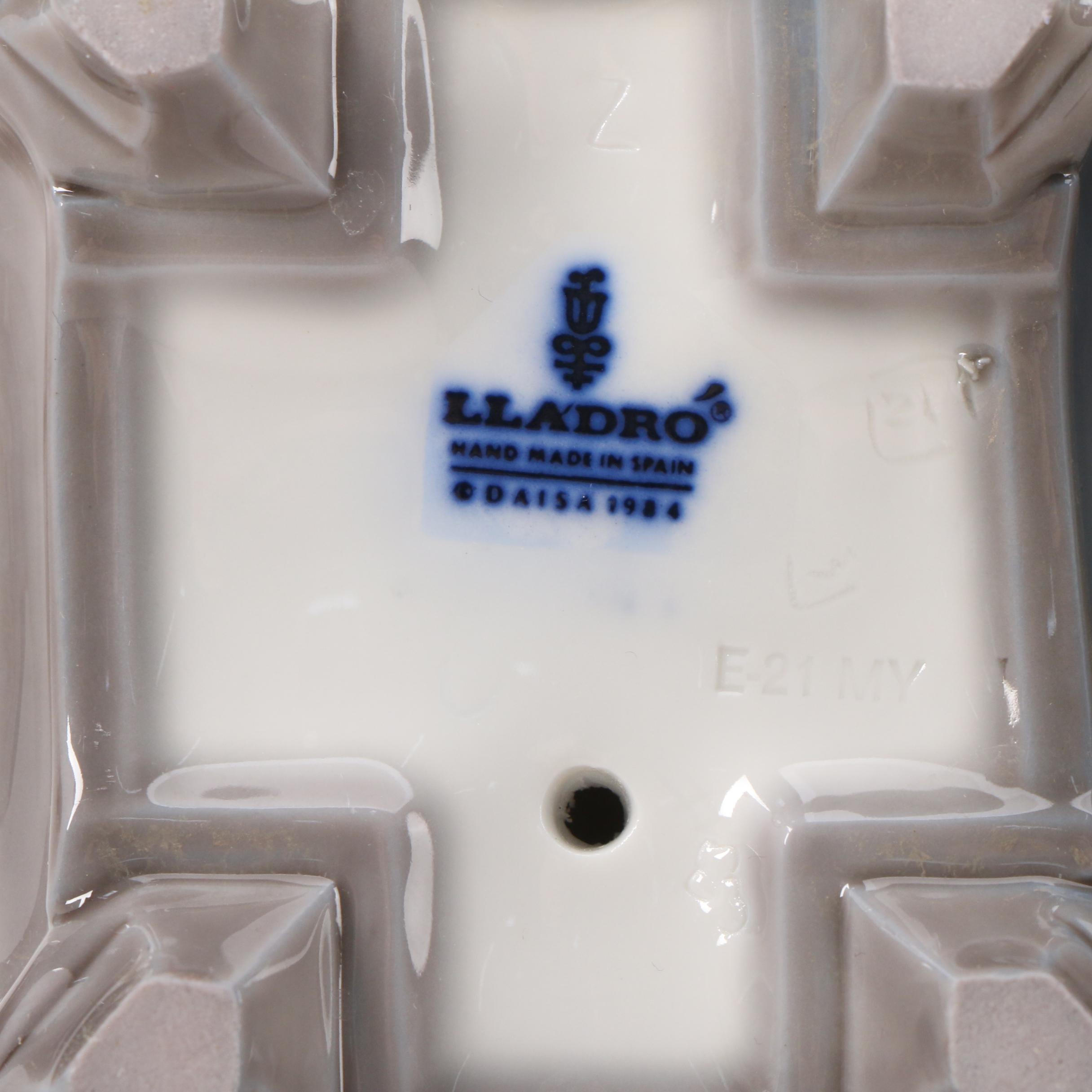 Lladró Porcelain Figurines and Collector's Society Display Sign