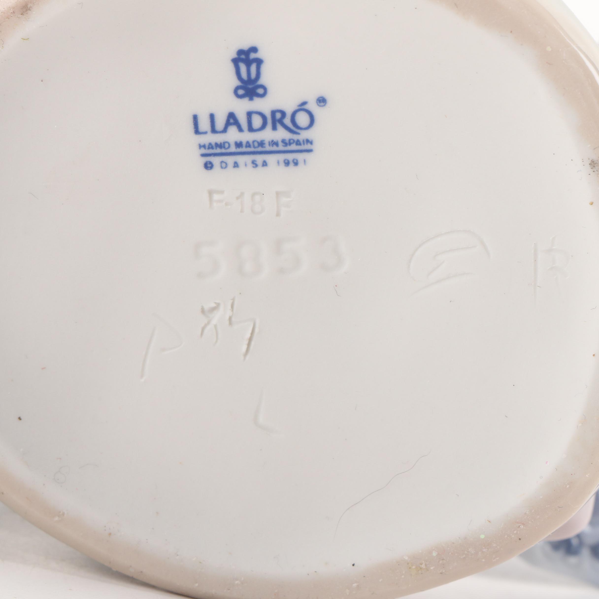 Lladró Porcelain Figurines and Collector's Society Display Sign