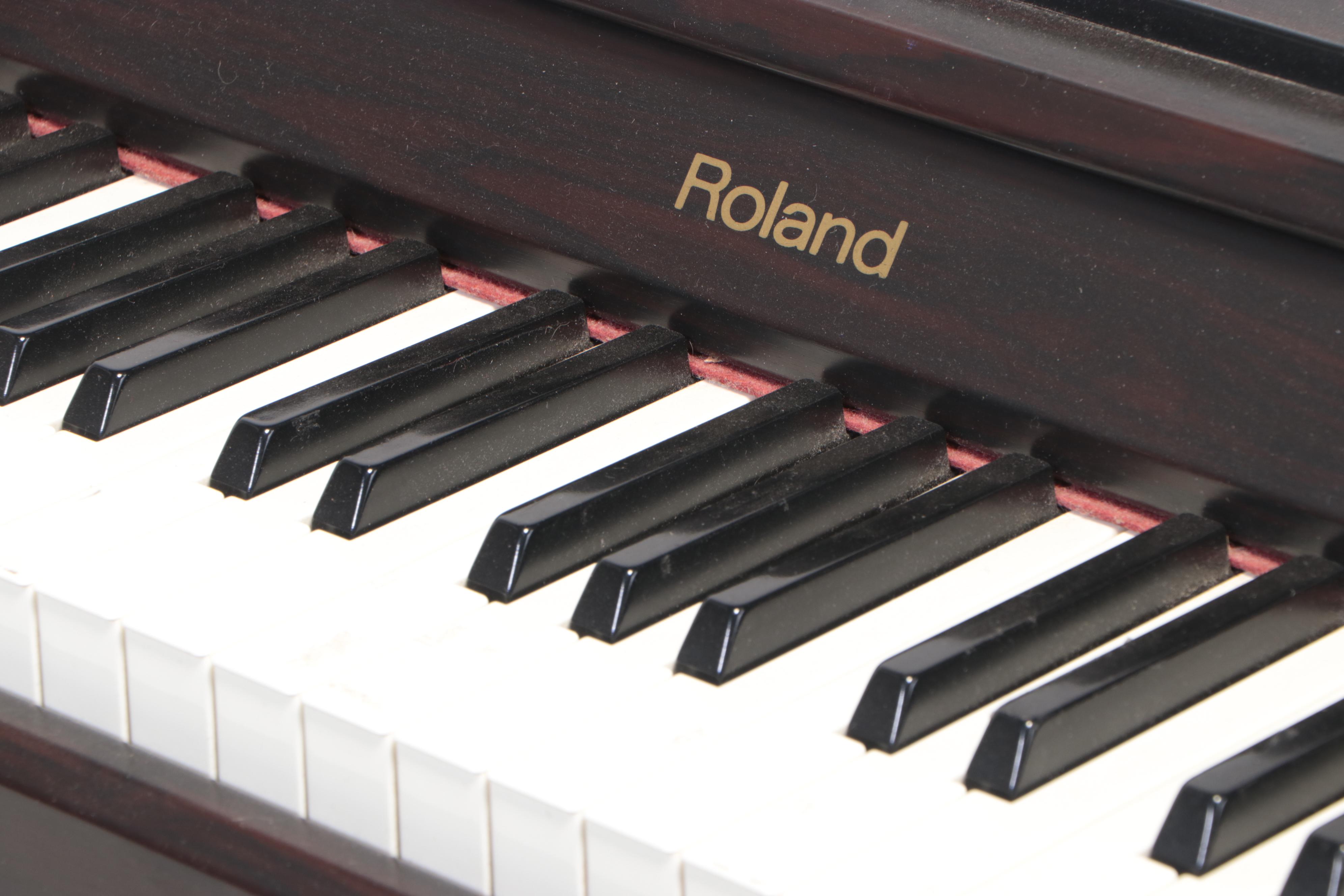 Roland "HP 126" Digital Piano