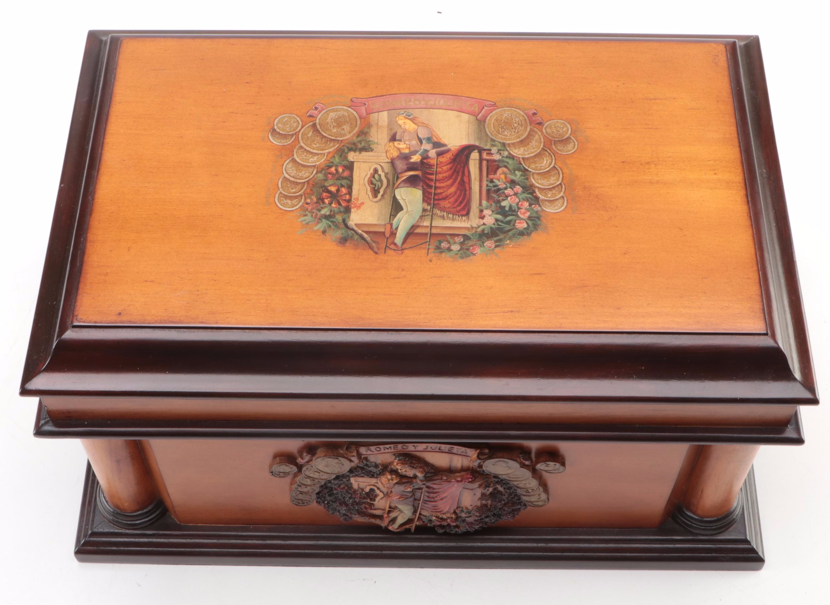 Romeo y Julieta Wood Cigar Humidor Chest
