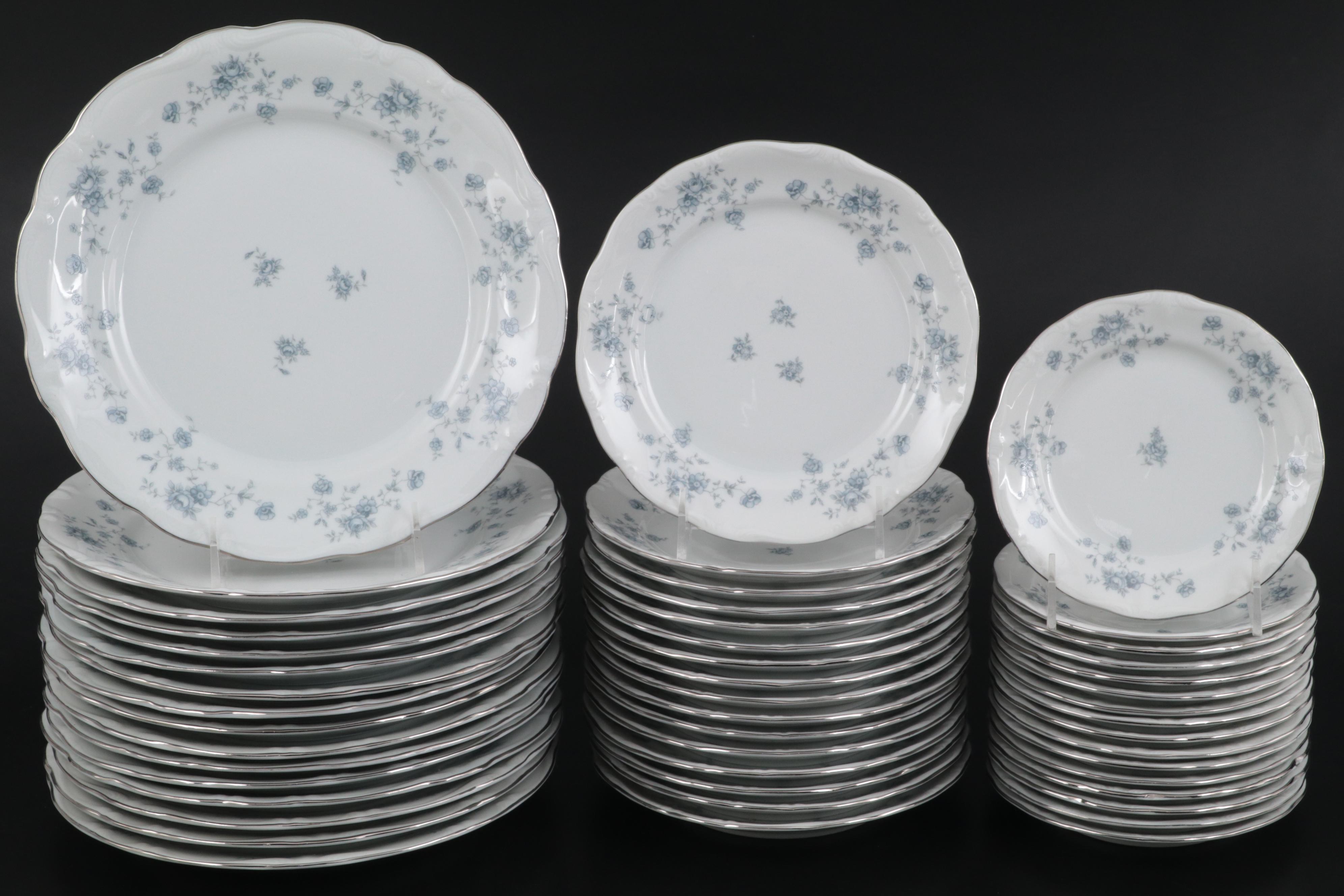Johann Haviland "Blue Garland" Porcelain Dinnerware, Mid to Late 20th Century