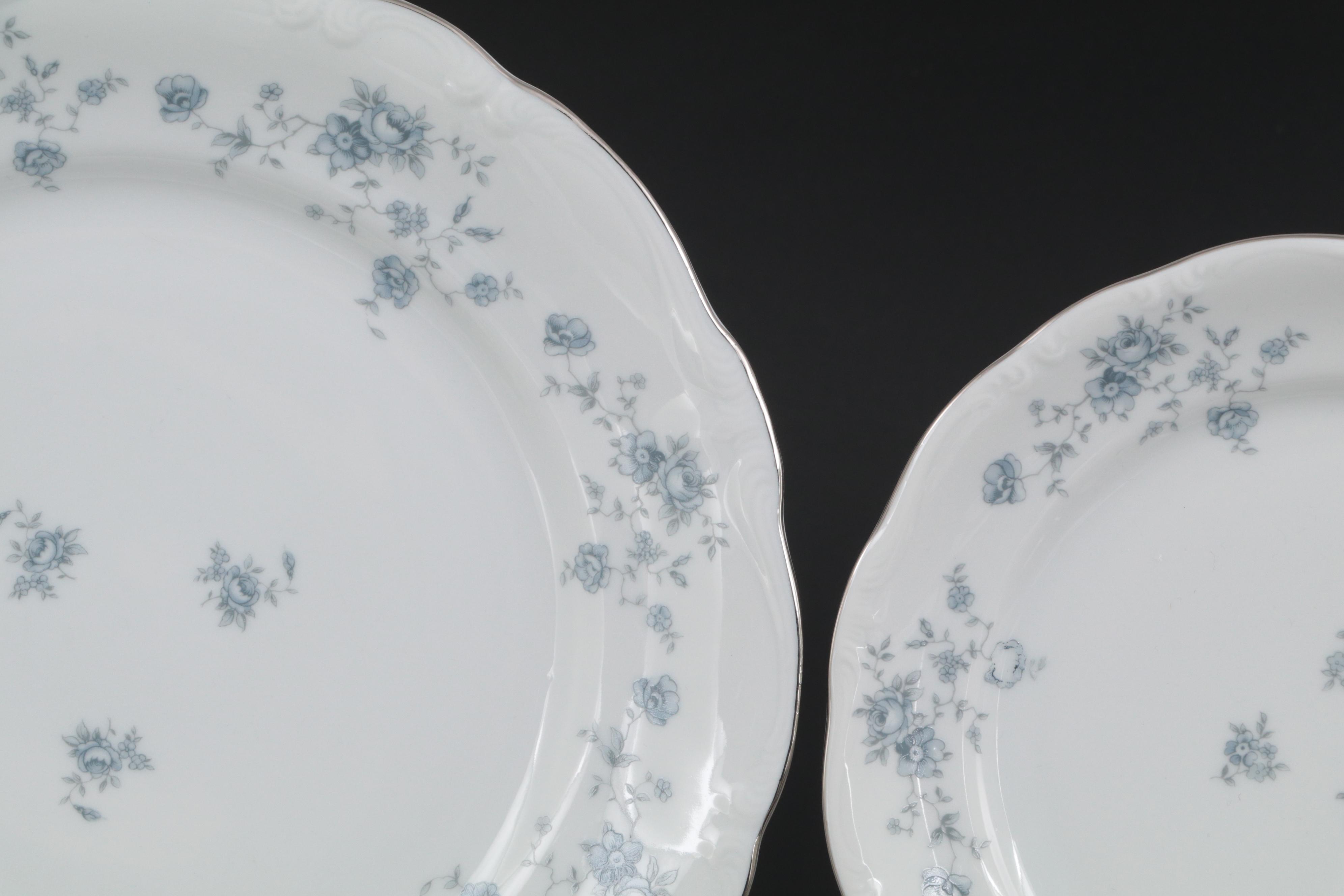 Johann Haviland "Blue Garland" Porcelain Dinnerware, Mid to Late 20th Century