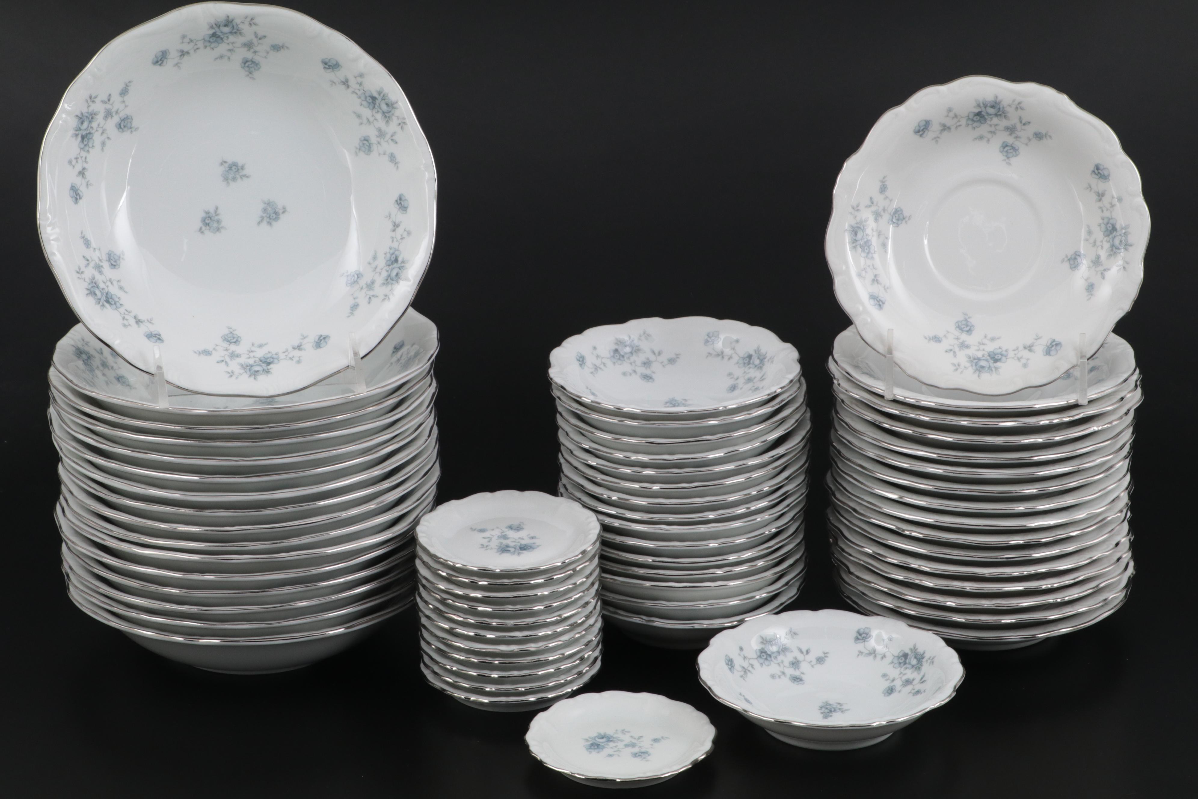 Johann Haviland "Blue Garland" Porcelain Dinnerware, Mid to Late 20th Century