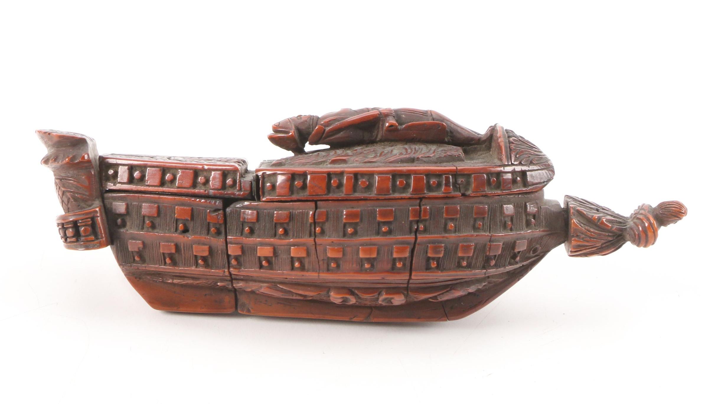 Hand-Carved Napoleonic Coquilla Nut Snuff Box, Early 19th C.