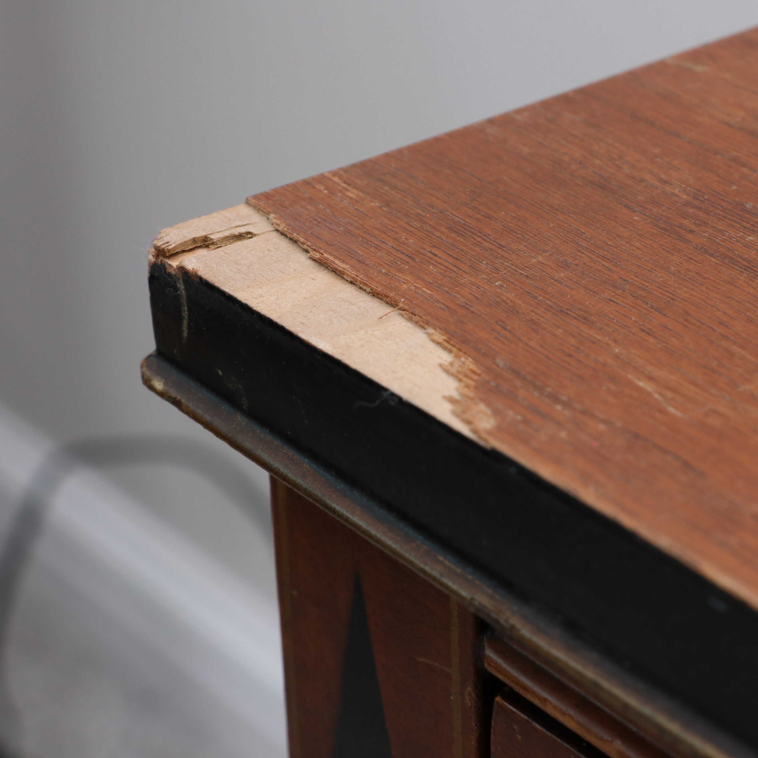 Rway Northern Furniture Inc. Federal Style Vanity, Mirror, Chair and Bench