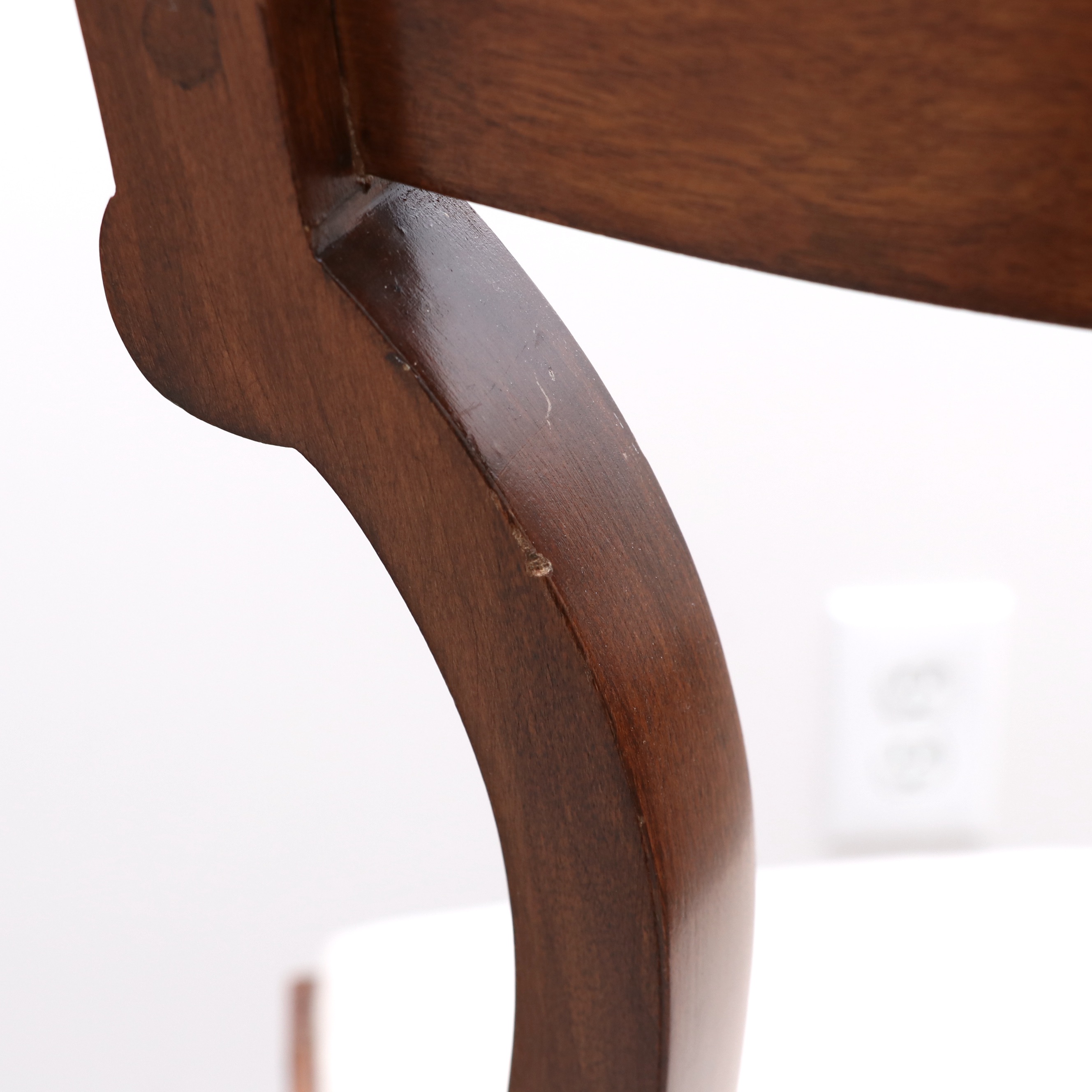 Rway Northern Furniture Inc. Federal Style Vanity, Mirror, Chair and Bench