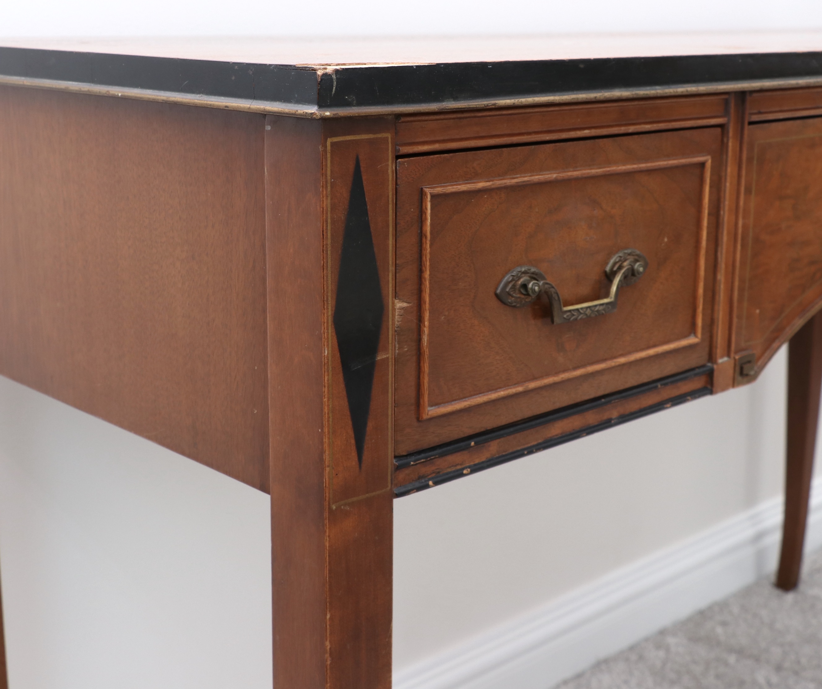 Rway Northern Furniture Inc. Federal Style Vanity, Mirror, Chair and Bench