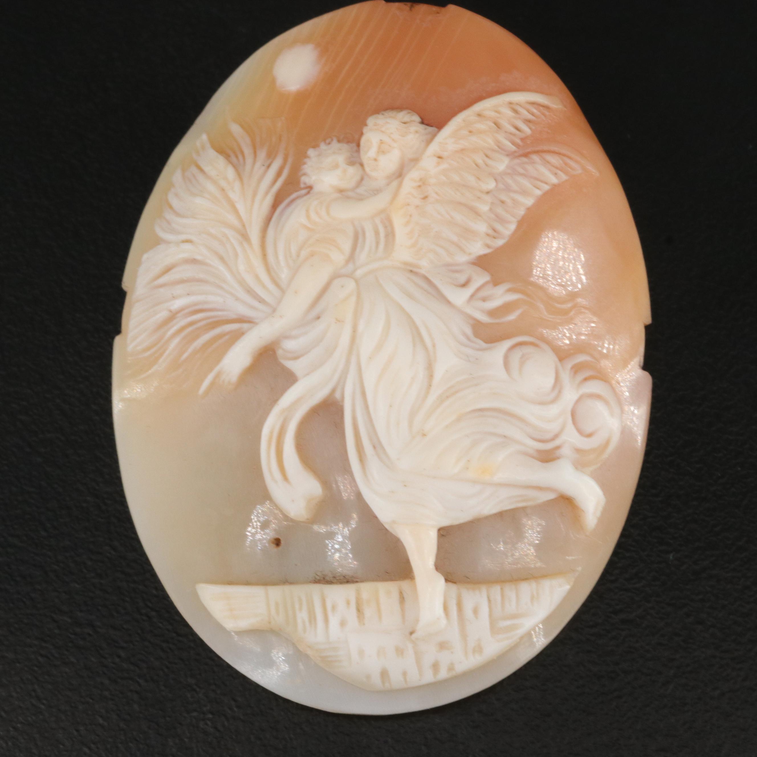Loose Shell Angel with Child Cameo