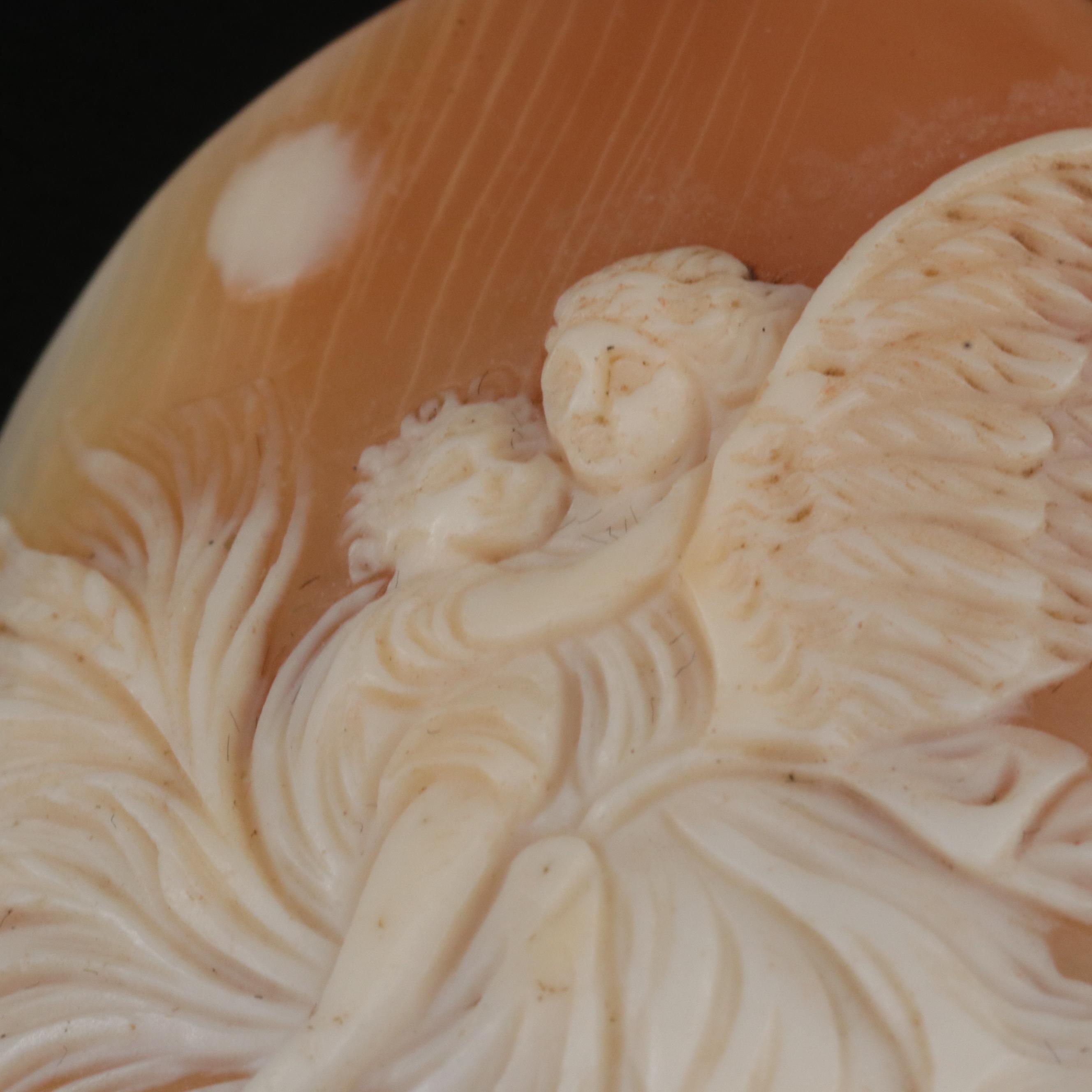 Loose Shell Angel with Child Cameo