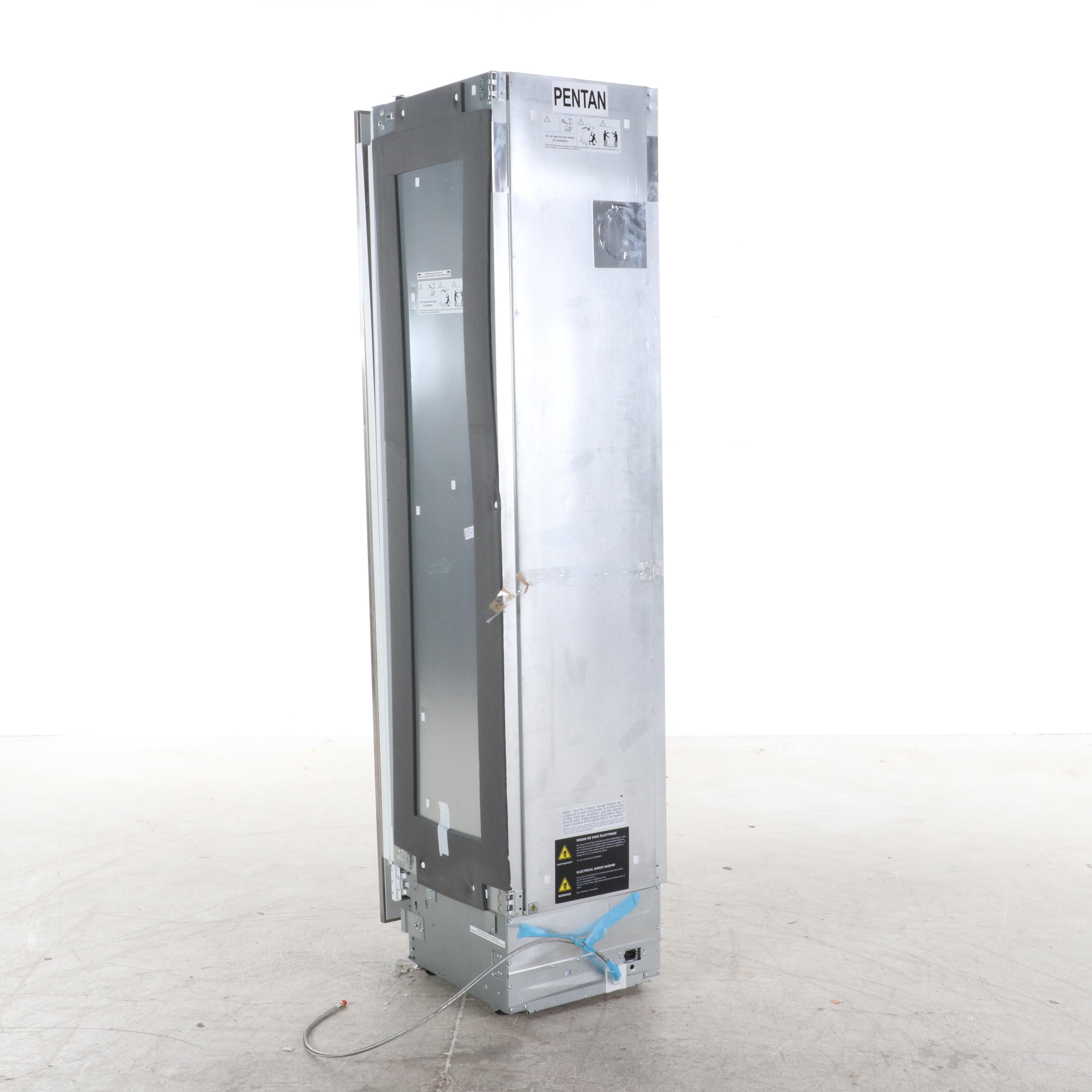 Thermador 18" Built-In Column Freezer with Ice Maker in Stainless Steel