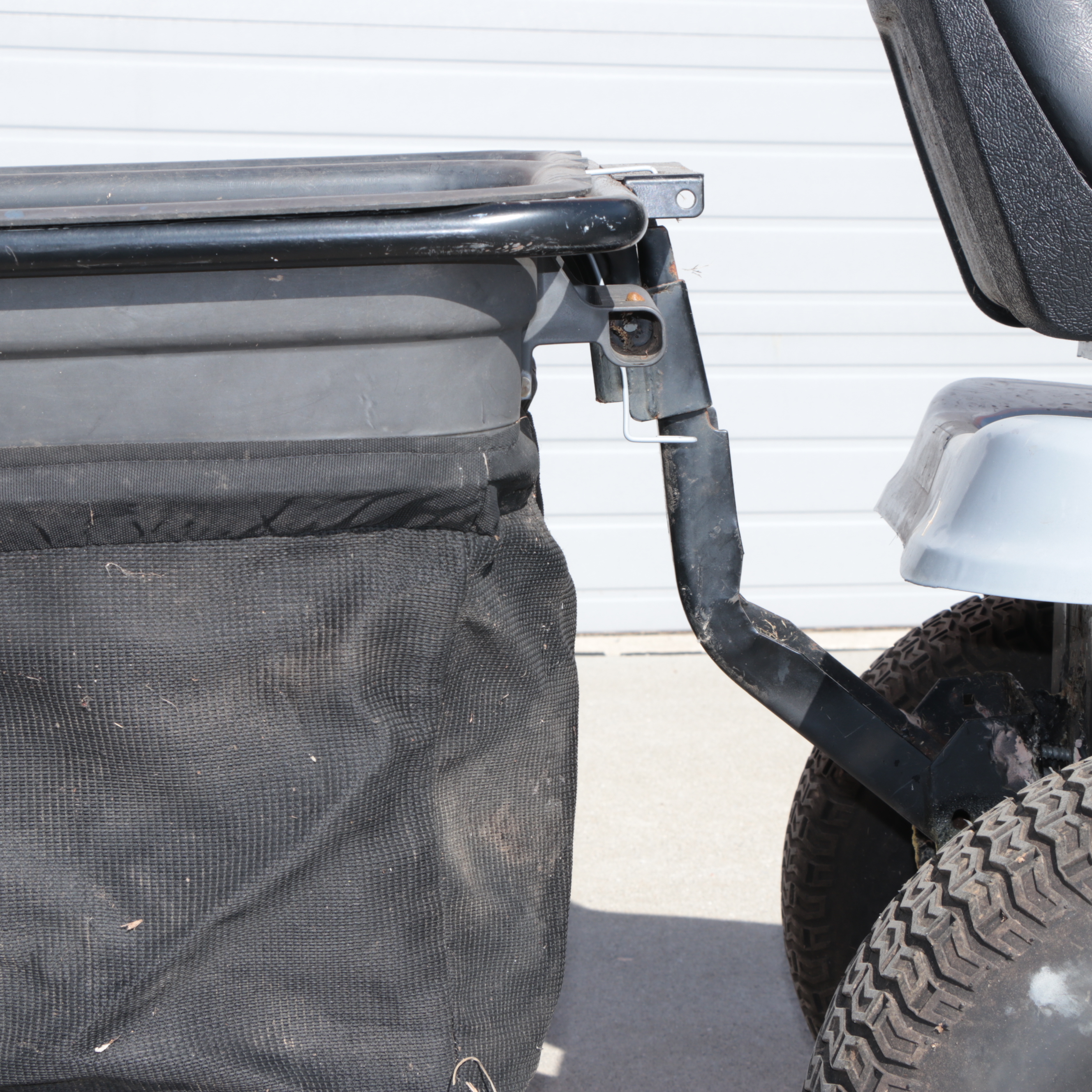 Craftsman T-1100 Riding Lawnmower with Bagger