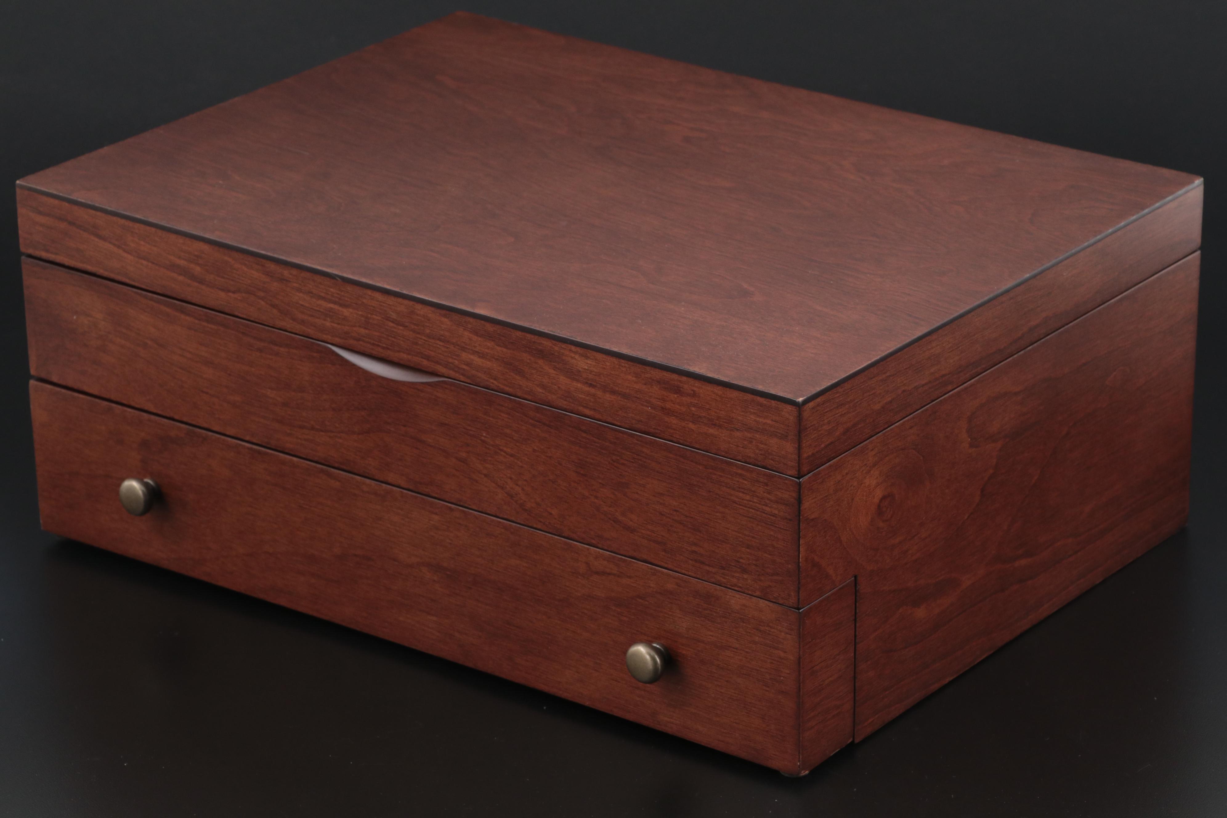 Oneida "Tibet" Stainless Steel Flatware and Serving Utensils with Chest