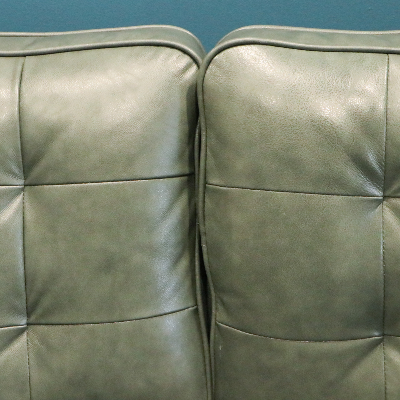 Trayton Furniture Co. Modernist Style Green Leather Sofa