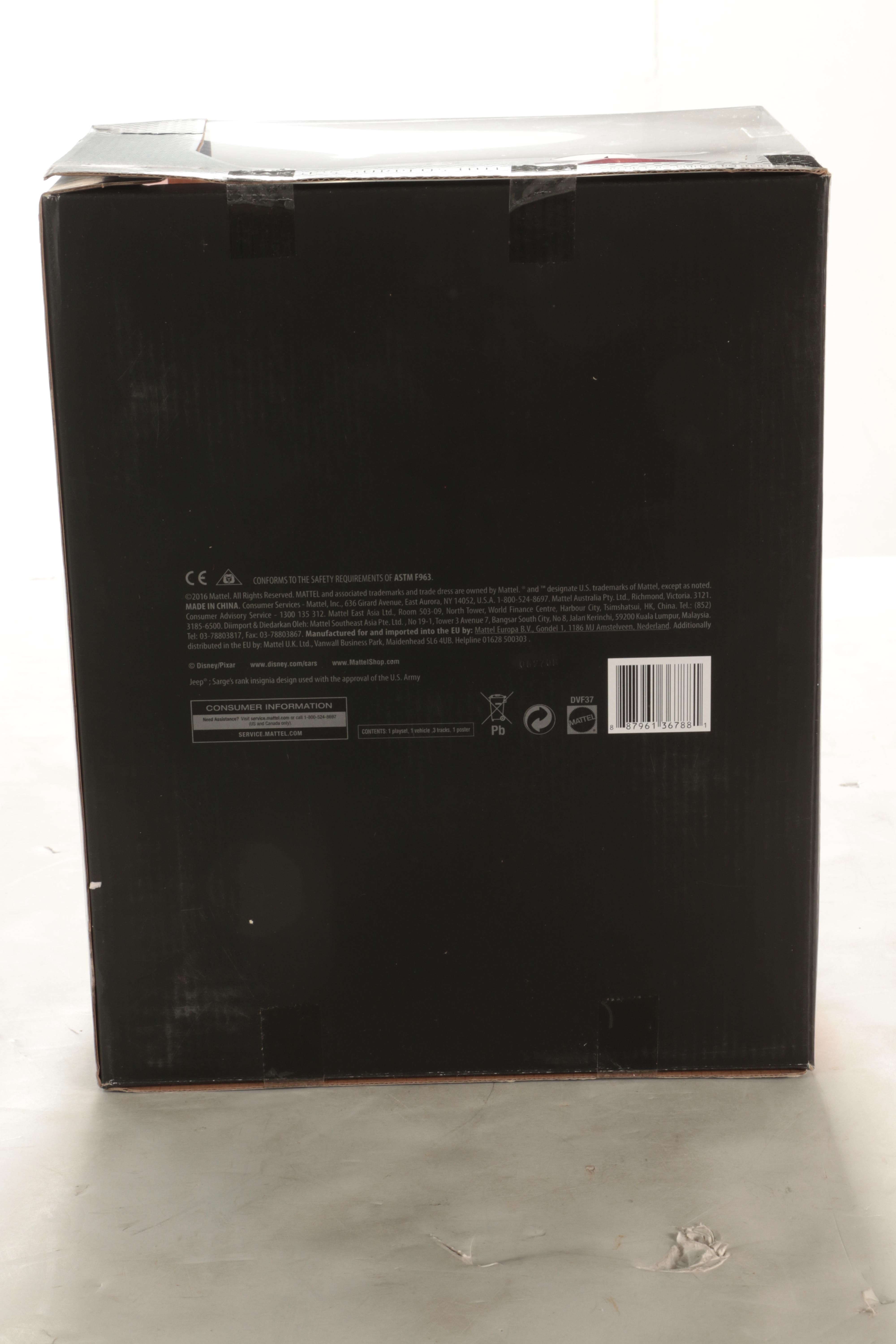 Mattel "Cars" Movie 1:64 Scale Cars and Sarge's Surplus Hut Diorama