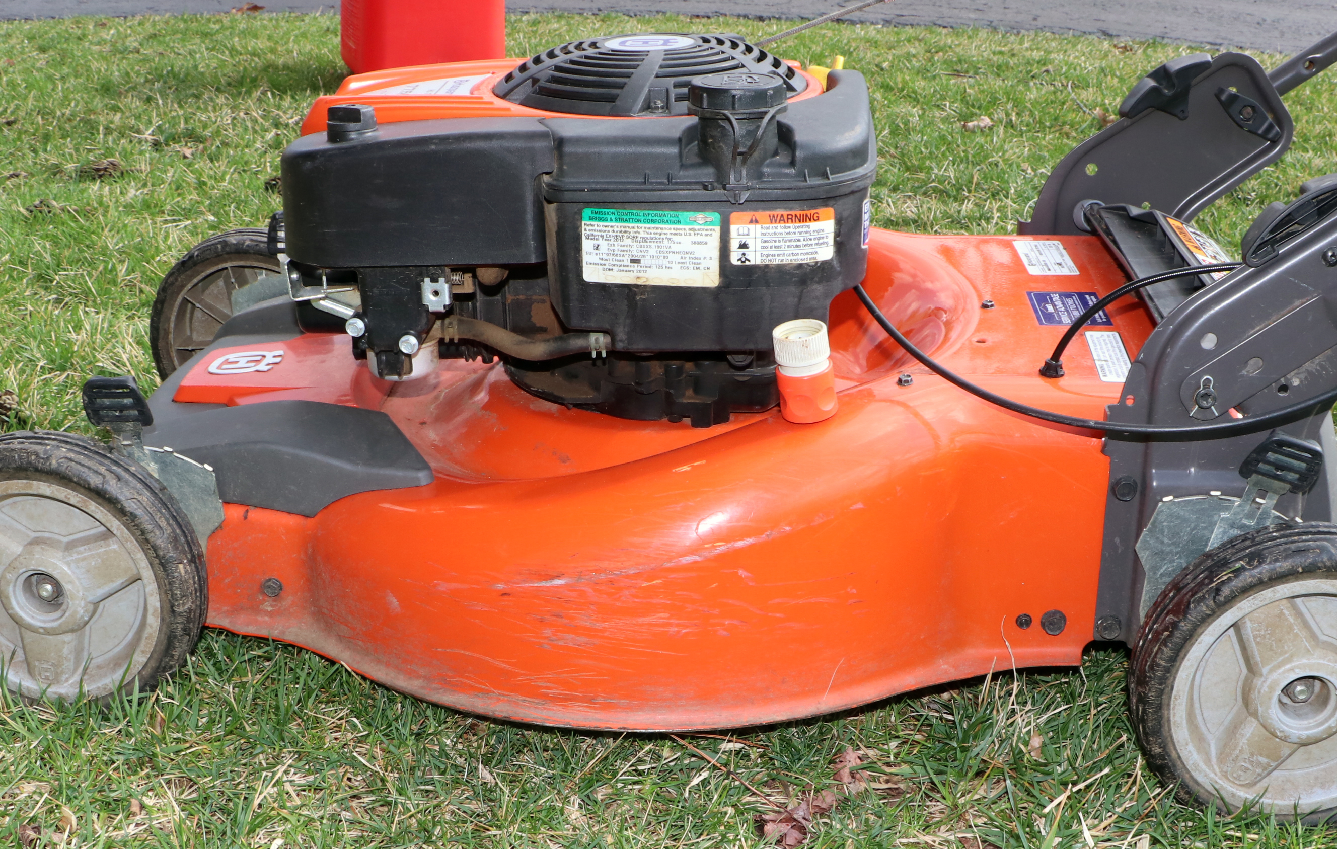 Husqvarna Self-Propelled Gas Push Mower HU775L