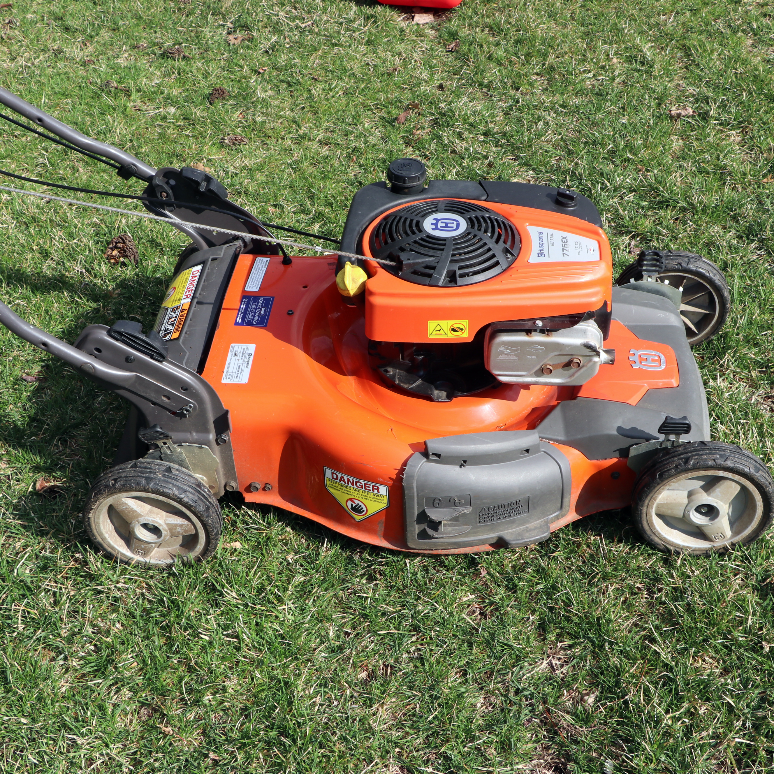 Husqvarna Self-Propelled Gas Push Mower HU775L