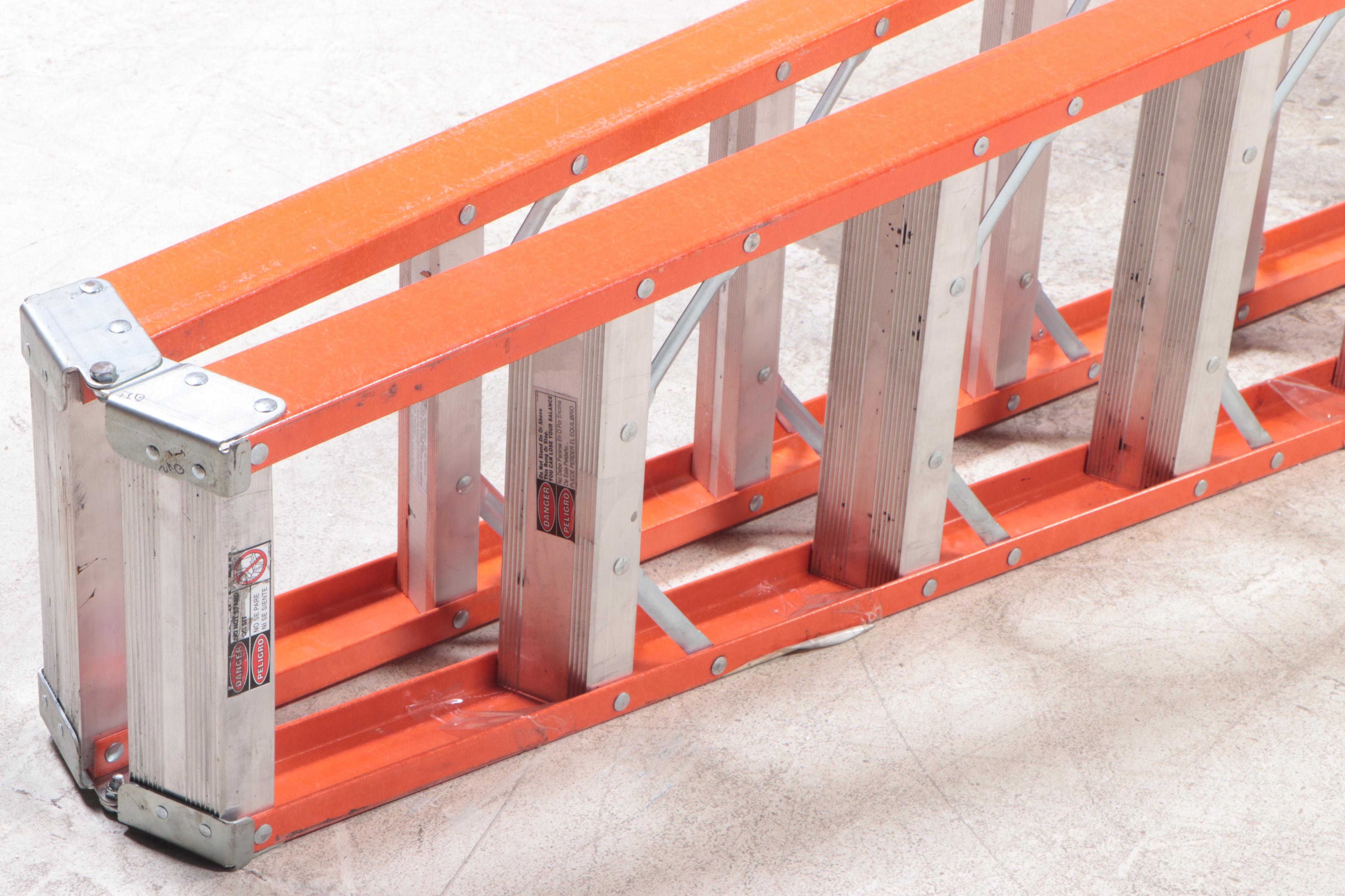 Louisville "Model FM1416HD" 16' Fiberlgass and Aluminum Step Ladder