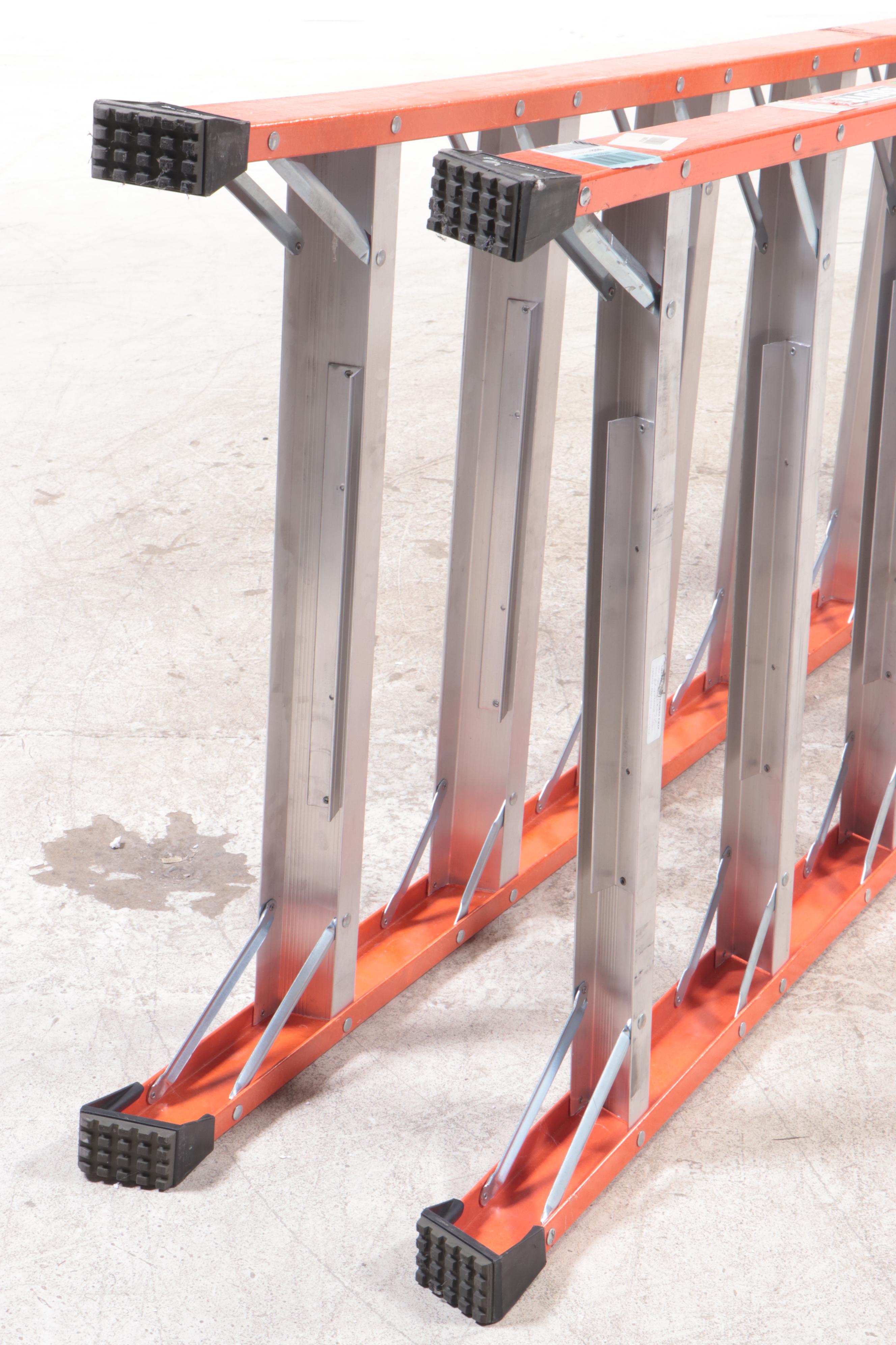 Louisville "Model FM1416HD" 16' Fiberlgass and Aluminum Step Ladder