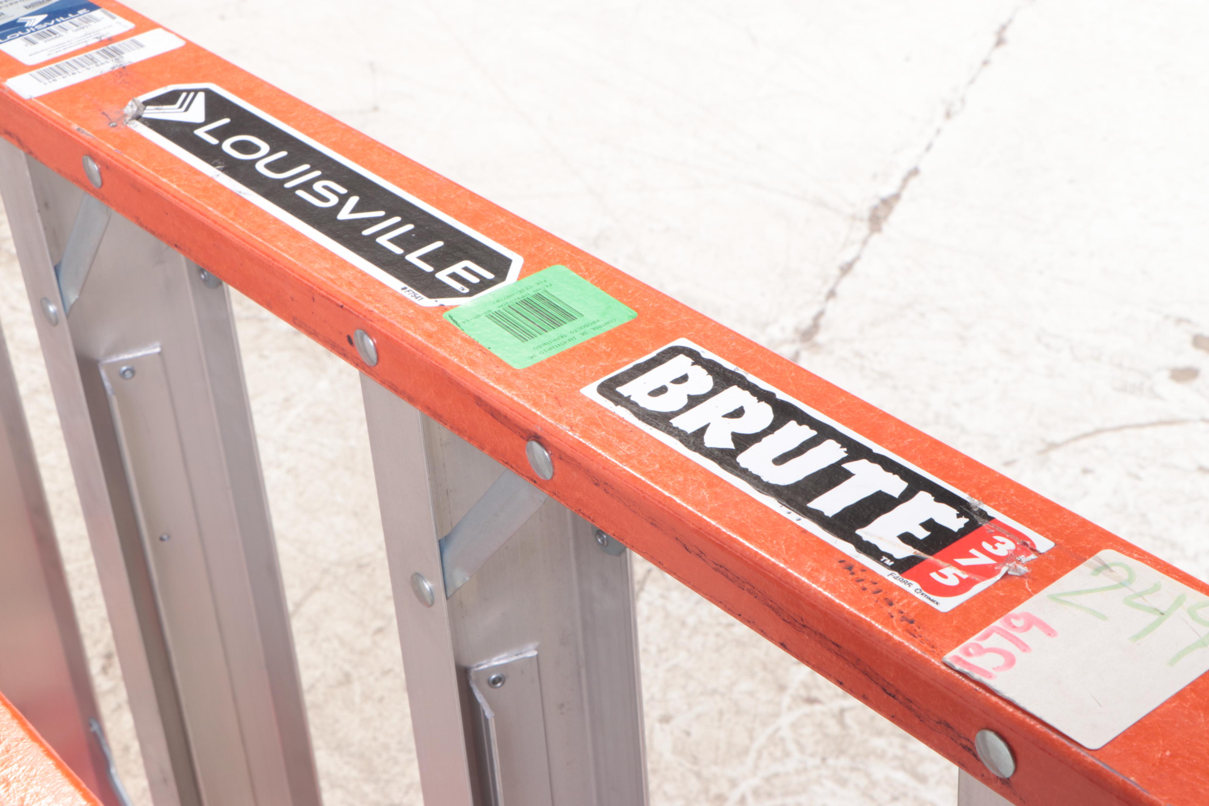 Louisville "Model FM1416HD" 16' Fiberlgass and Aluminum Step Ladder