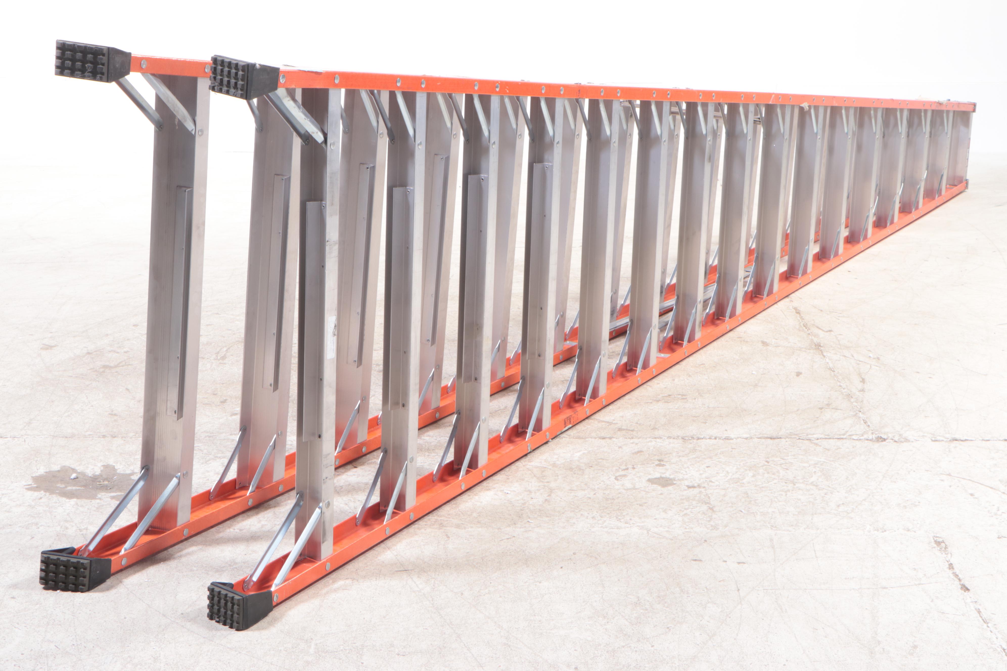 Louisville "Model FM1416HD" 16' Fiberlgass and Aluminum Step Ladder