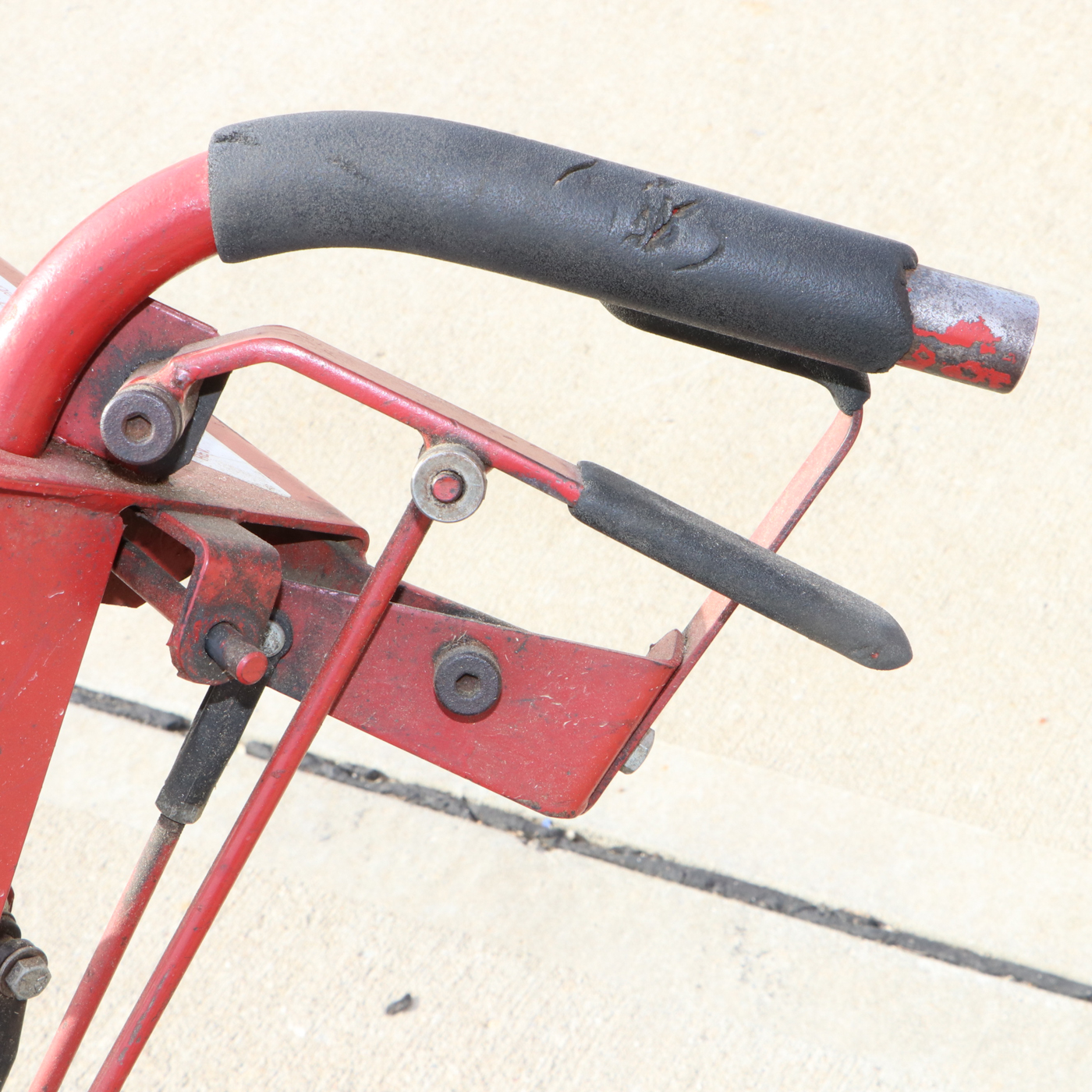 Ferris Hydrowalk Commercial Lawn Mower, Kawasaki Engine