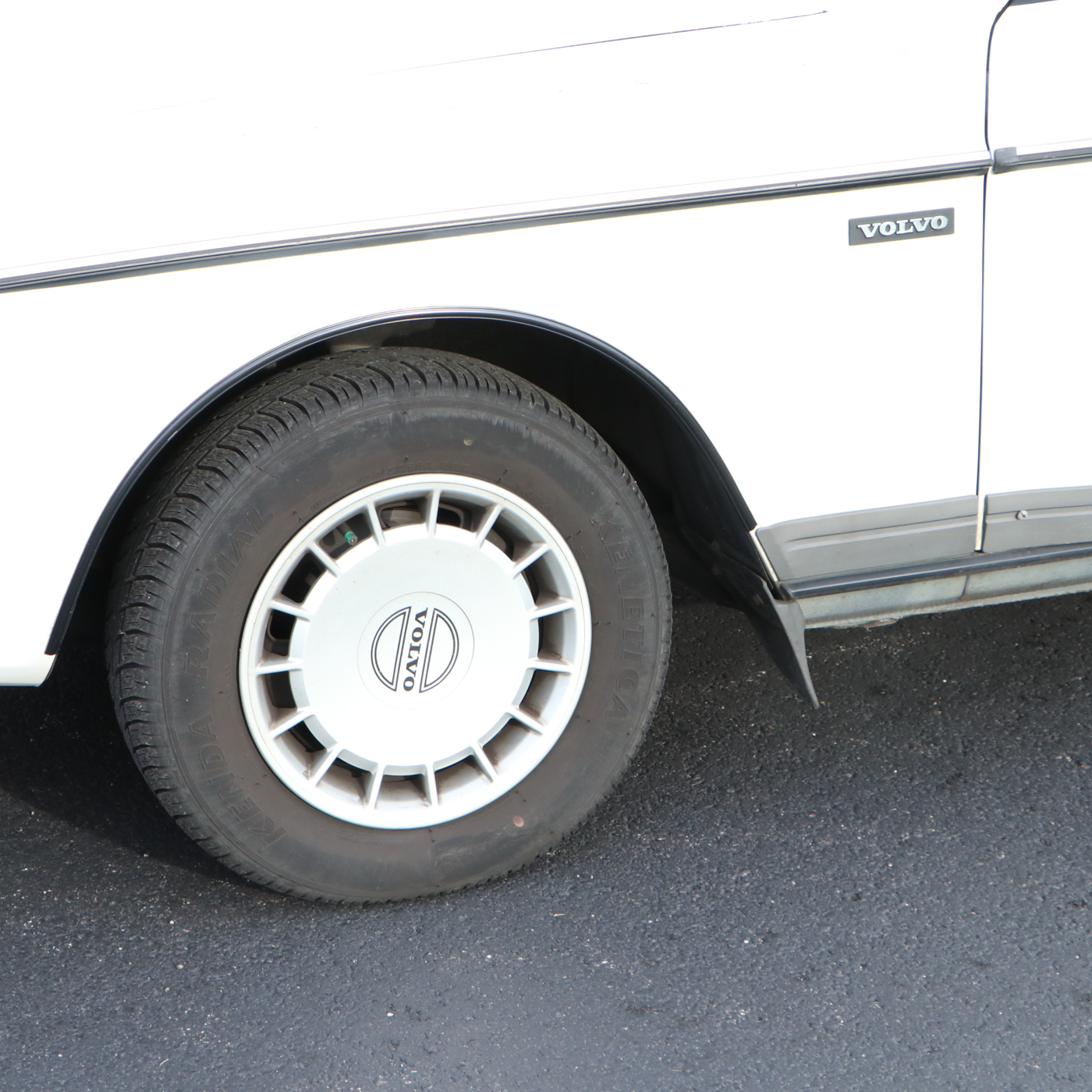 1993 Volvo 240 White Sedan