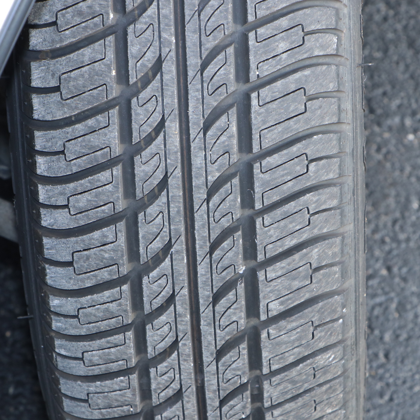 1993 Volvo 240 White Sedan