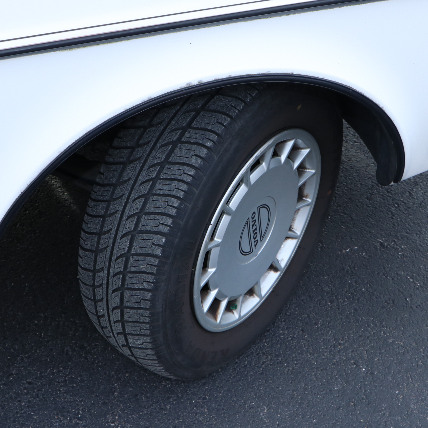 1993 Volvo 240 White Sedan