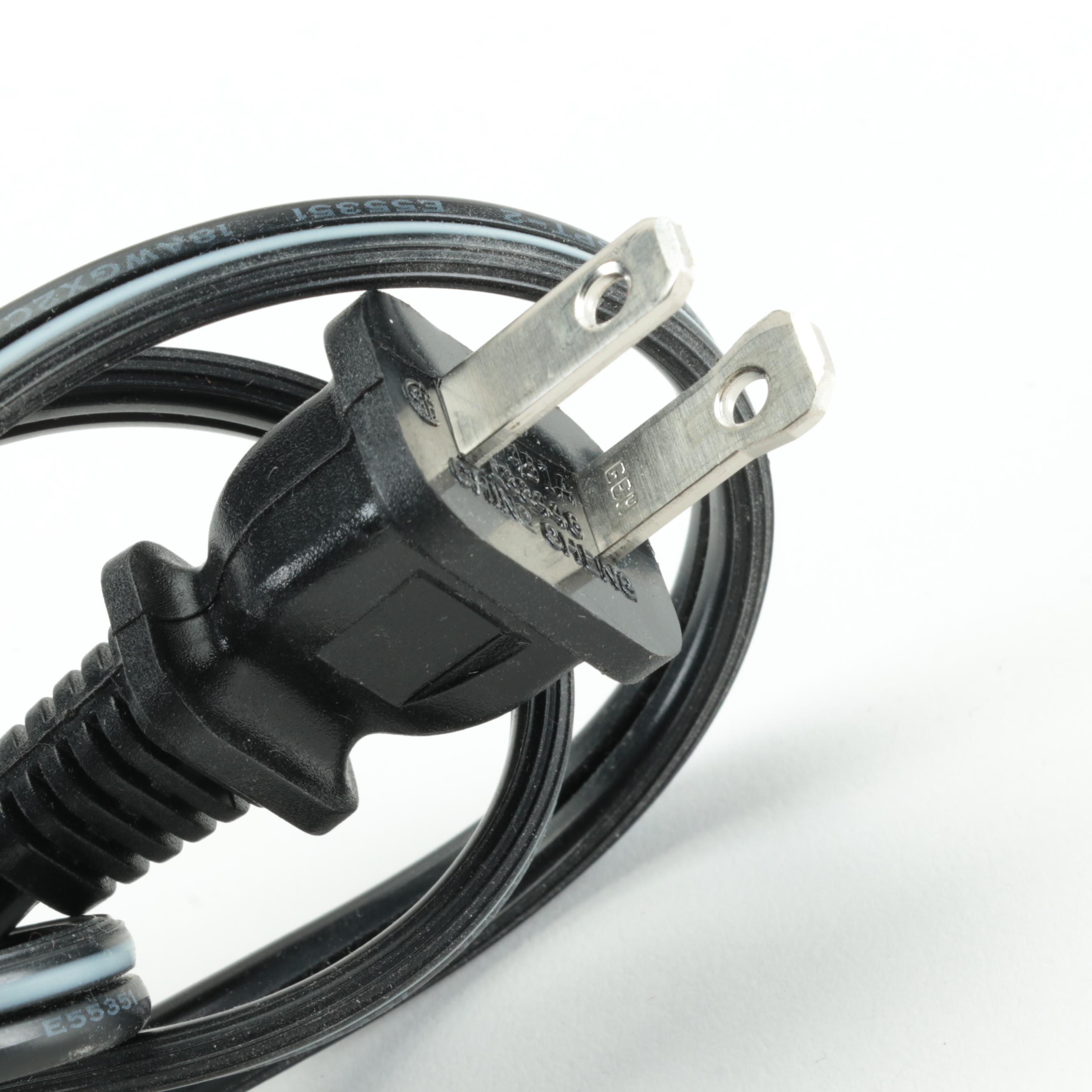 Elna 6600 Quilter's Dream 2 Sewing Machine and Accessories