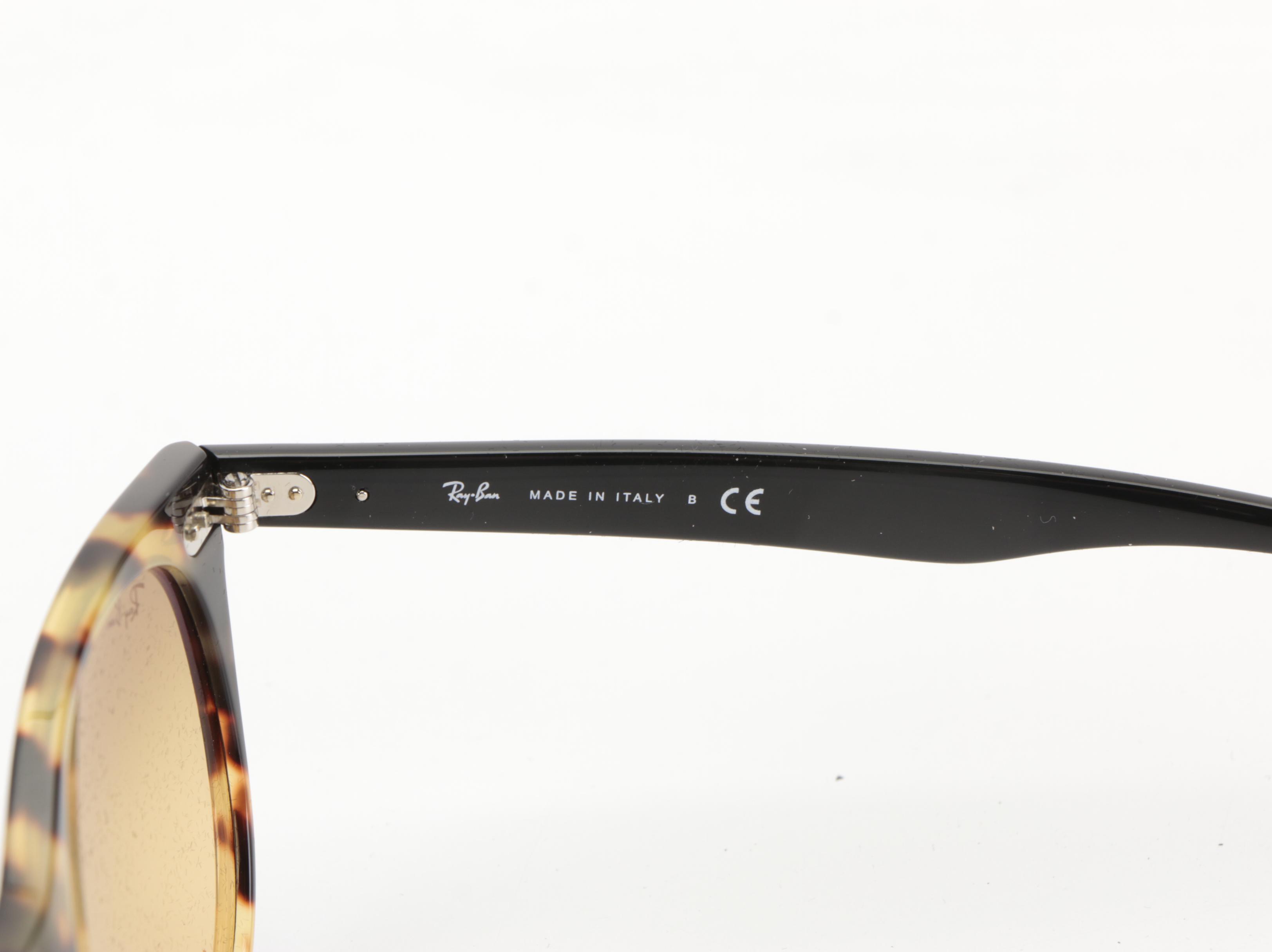 Ray-Ban RB2185 Wayfarer II Classic Sunglasses in Beige Havana with Case and Box