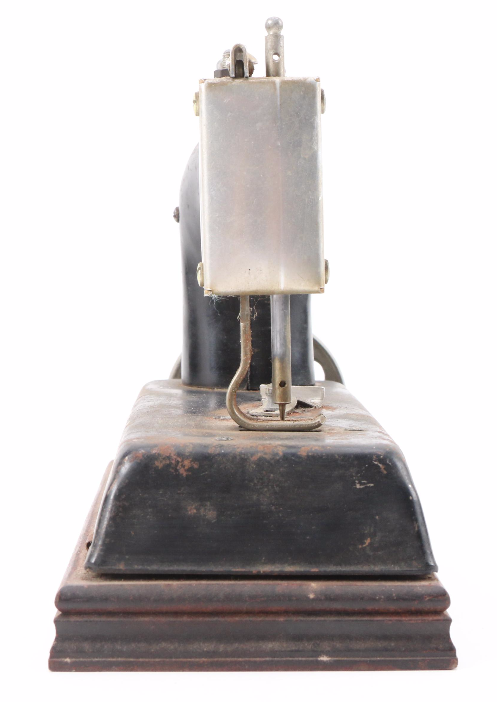 Artcraft Metal Products "Junior Miss" Toy Sewing Machine, Mid-20th Century