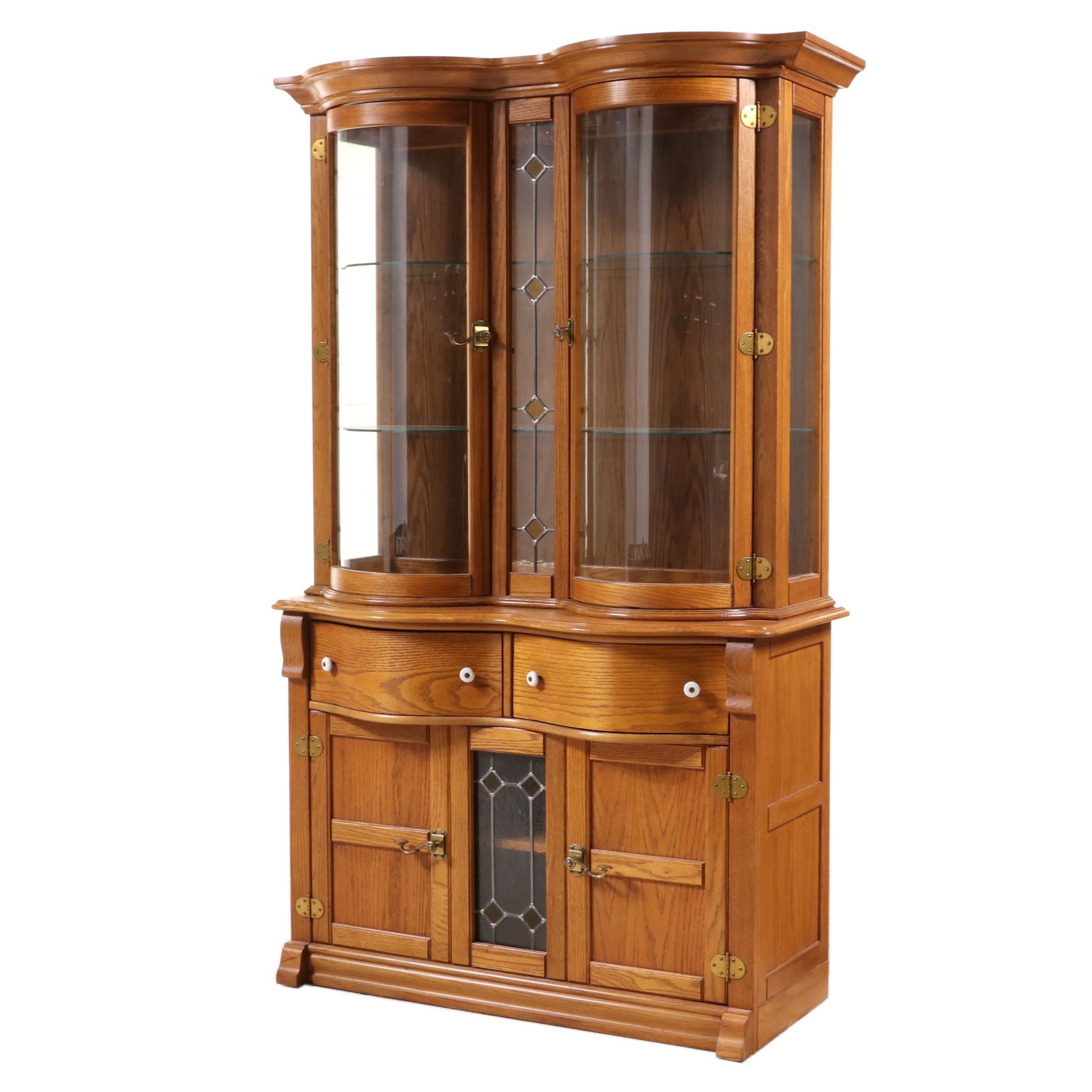 Pulaski "Keepsakes" Oak and Stained Glass Serpentine China Cabinet