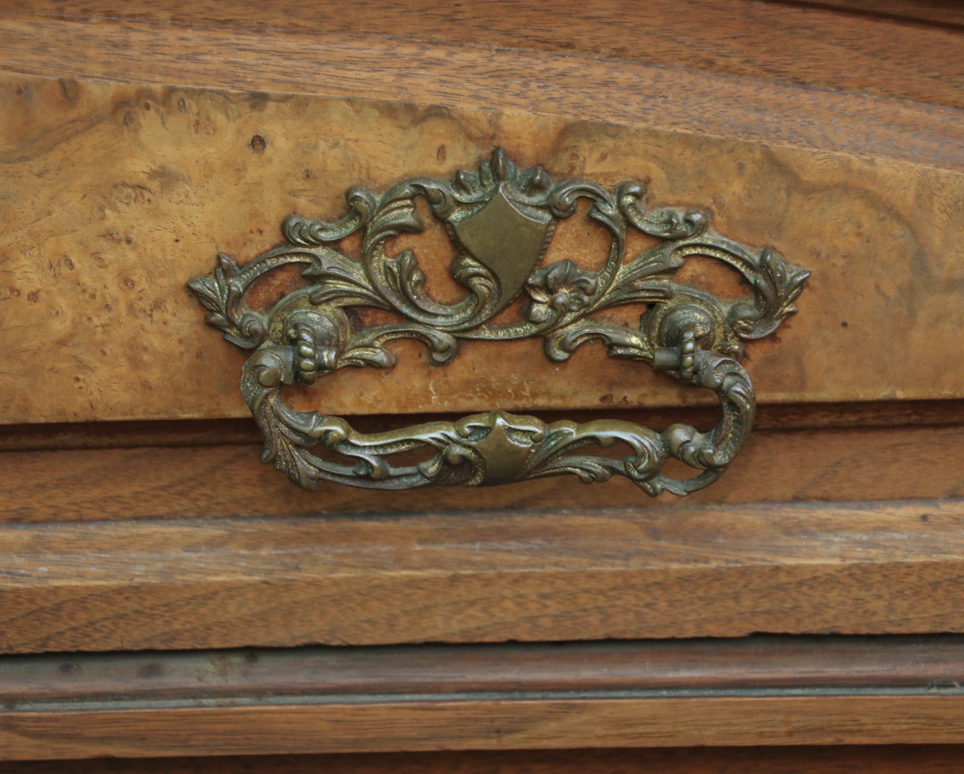 Renaissance Revival Walnut and Burl Walnut Dresser, Late 19th Century
