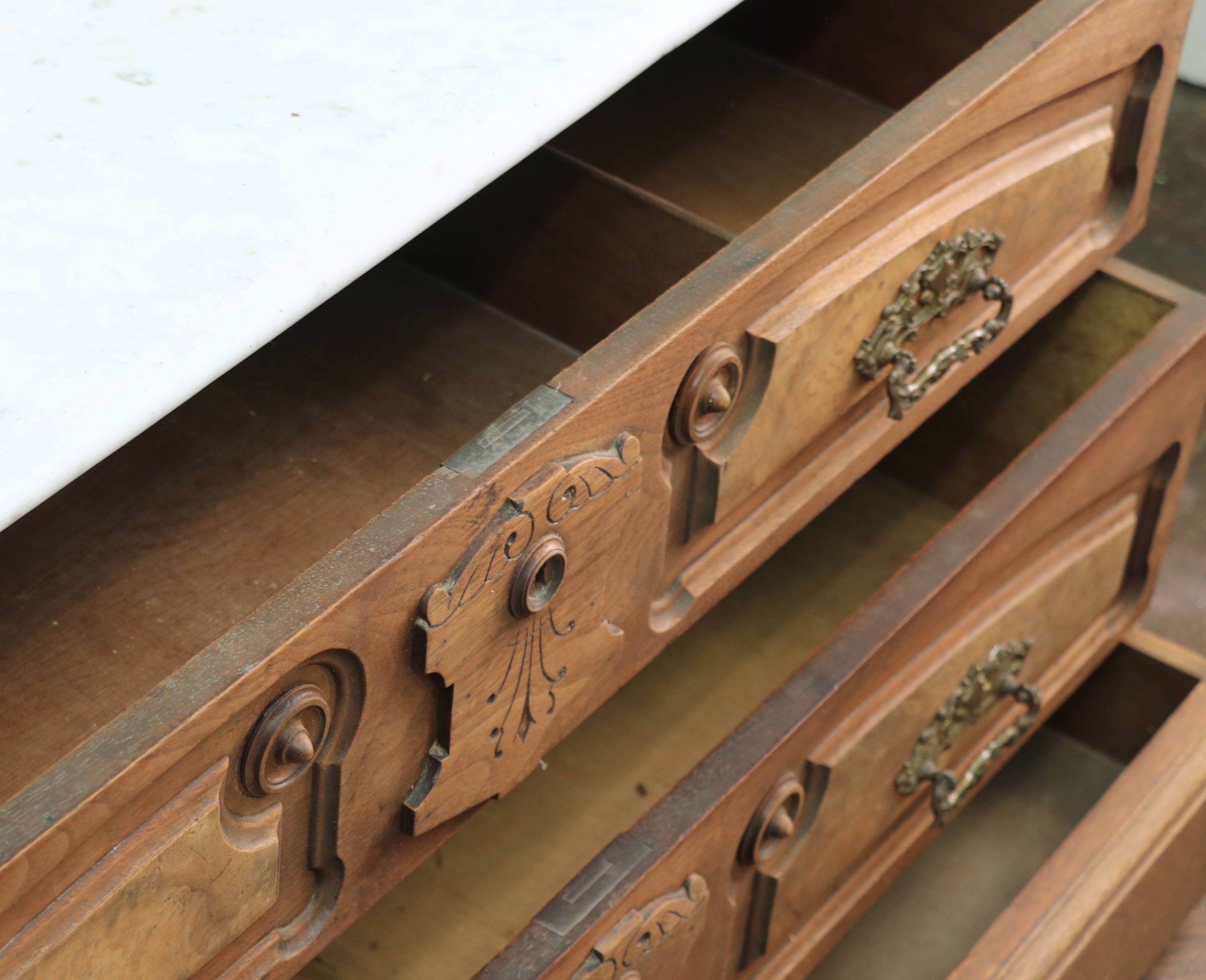 Renaissance Revival Walnut and Burl Walnut Dresser, Late 19th Century