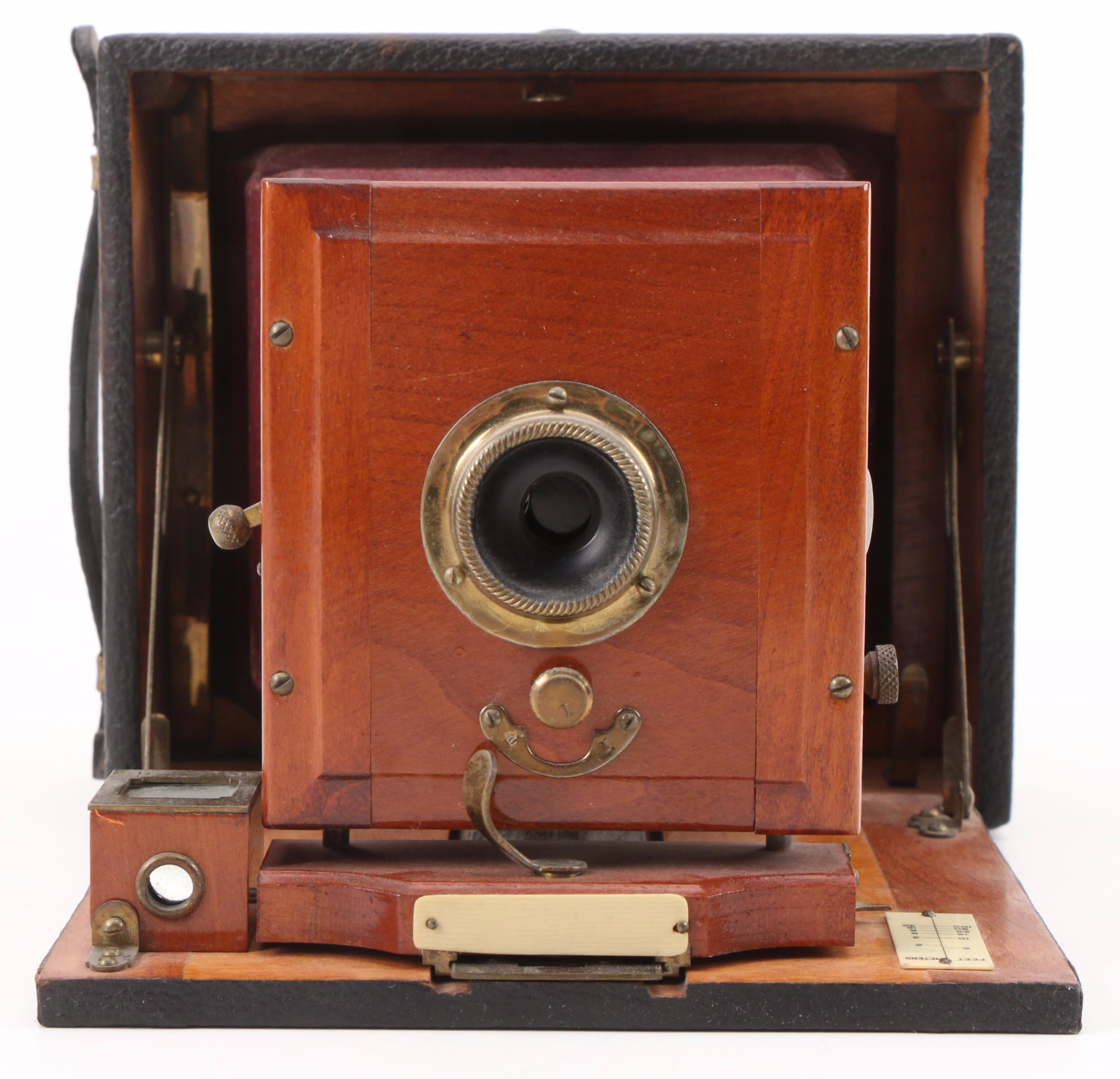 Folmer Graflex Folding Camera with Camera Case, Early 20th Century