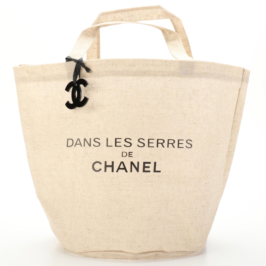 DANS LES SERRES DE CHANEL Tote Bag 2021 Spring Gift bag