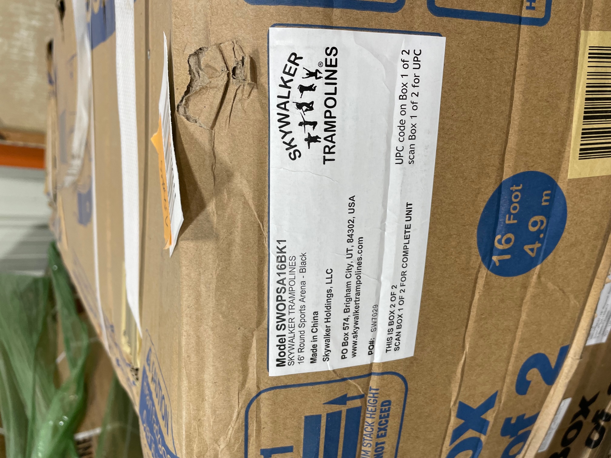 Skywalker 16' Deluxe Round Sports Arena Trampoline with Enclosure