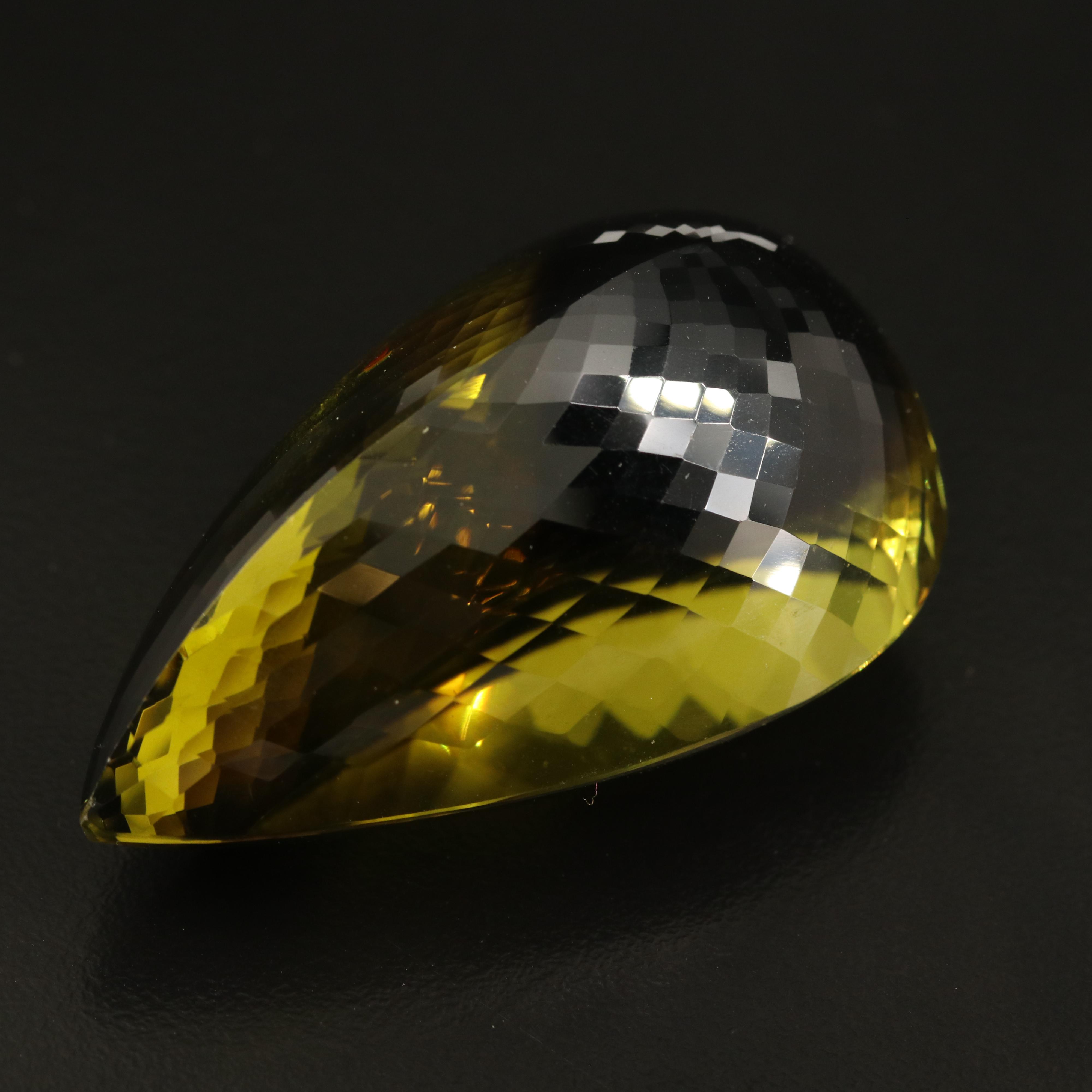 Loose 233.24 CT Quartz