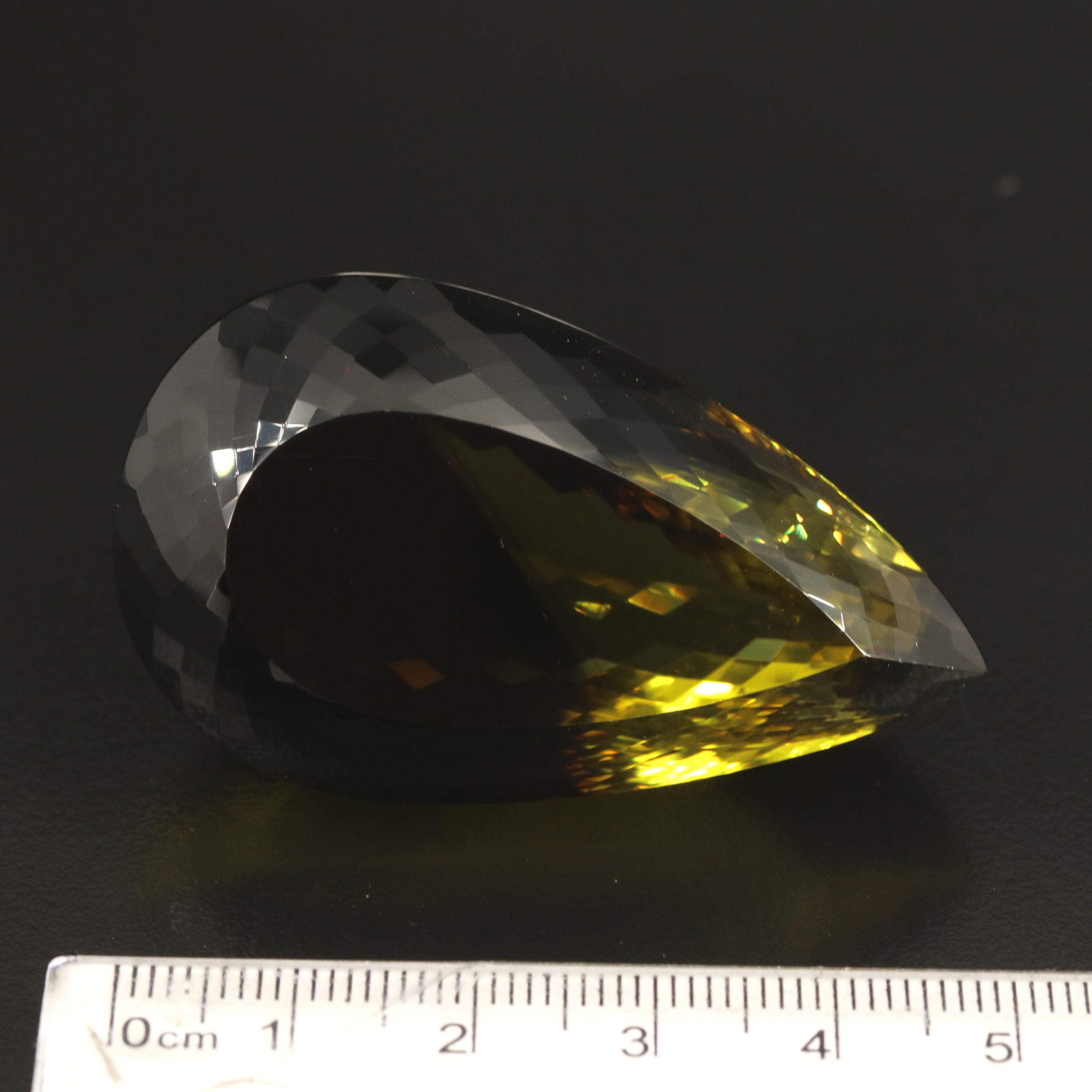 Loose 233.24 CT Quartz