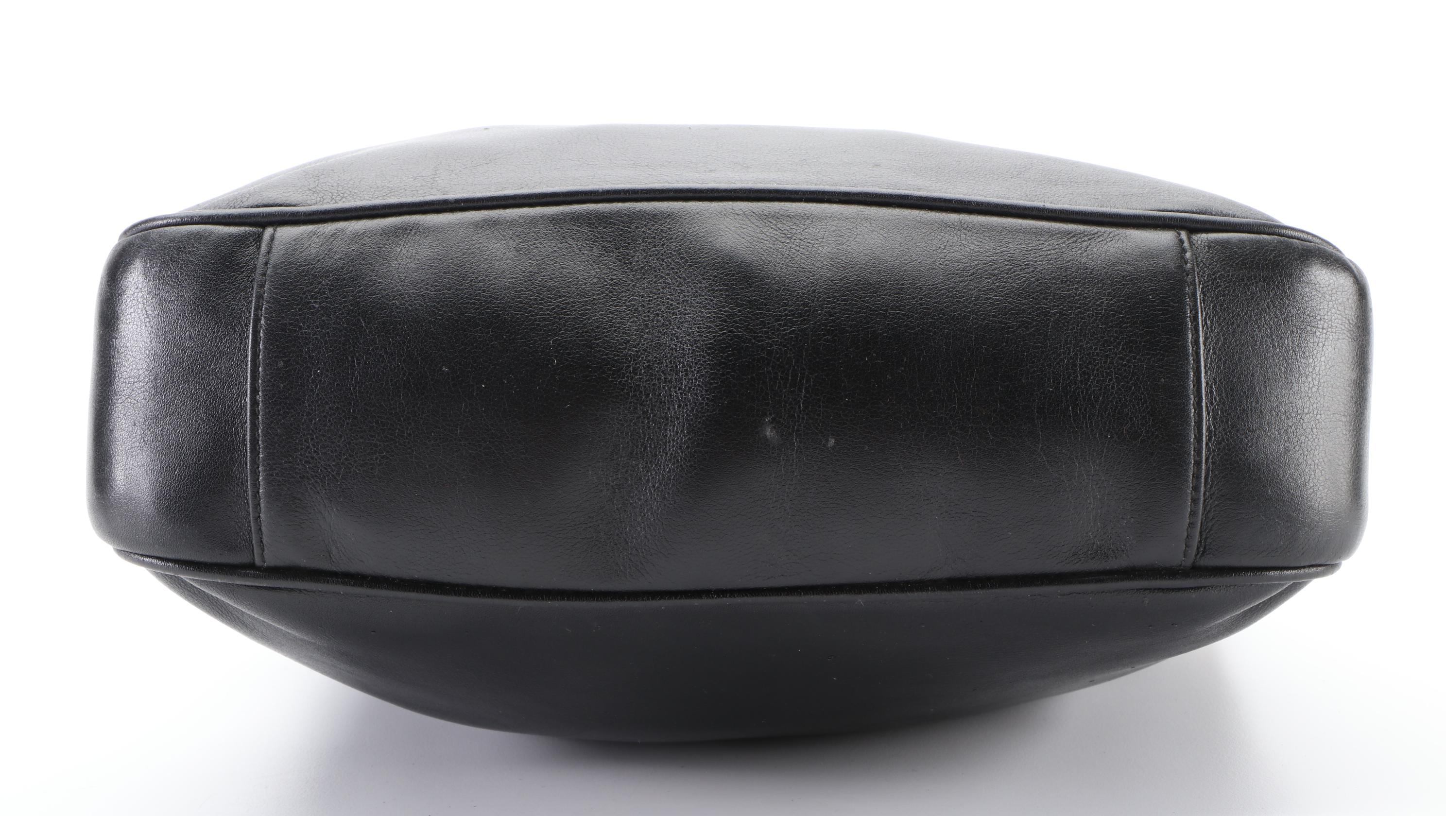 Gucci Bamboo Shoulder Bag in Black Leather