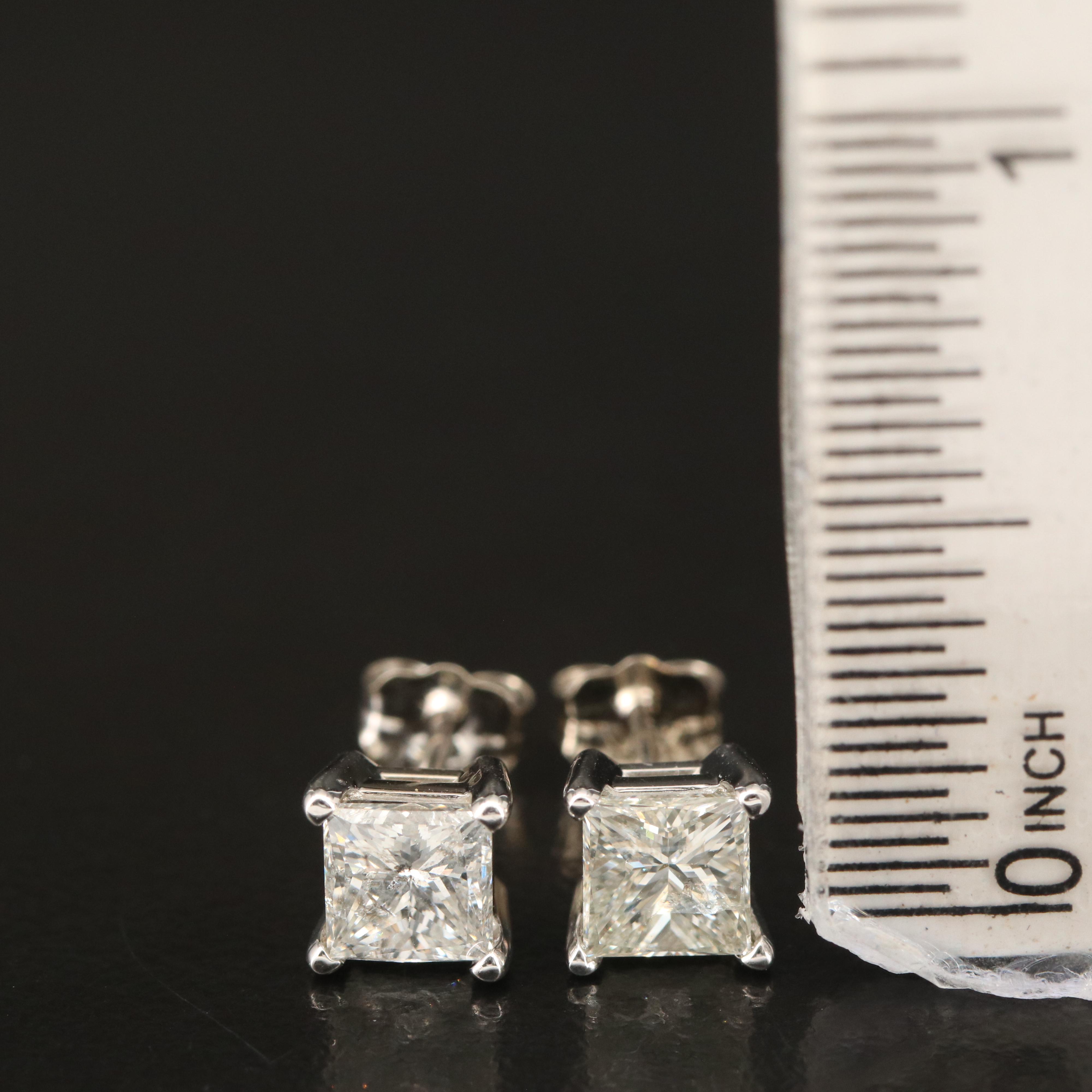 18K 1.62 CTW Diamond Stud Earrings with GIA Report