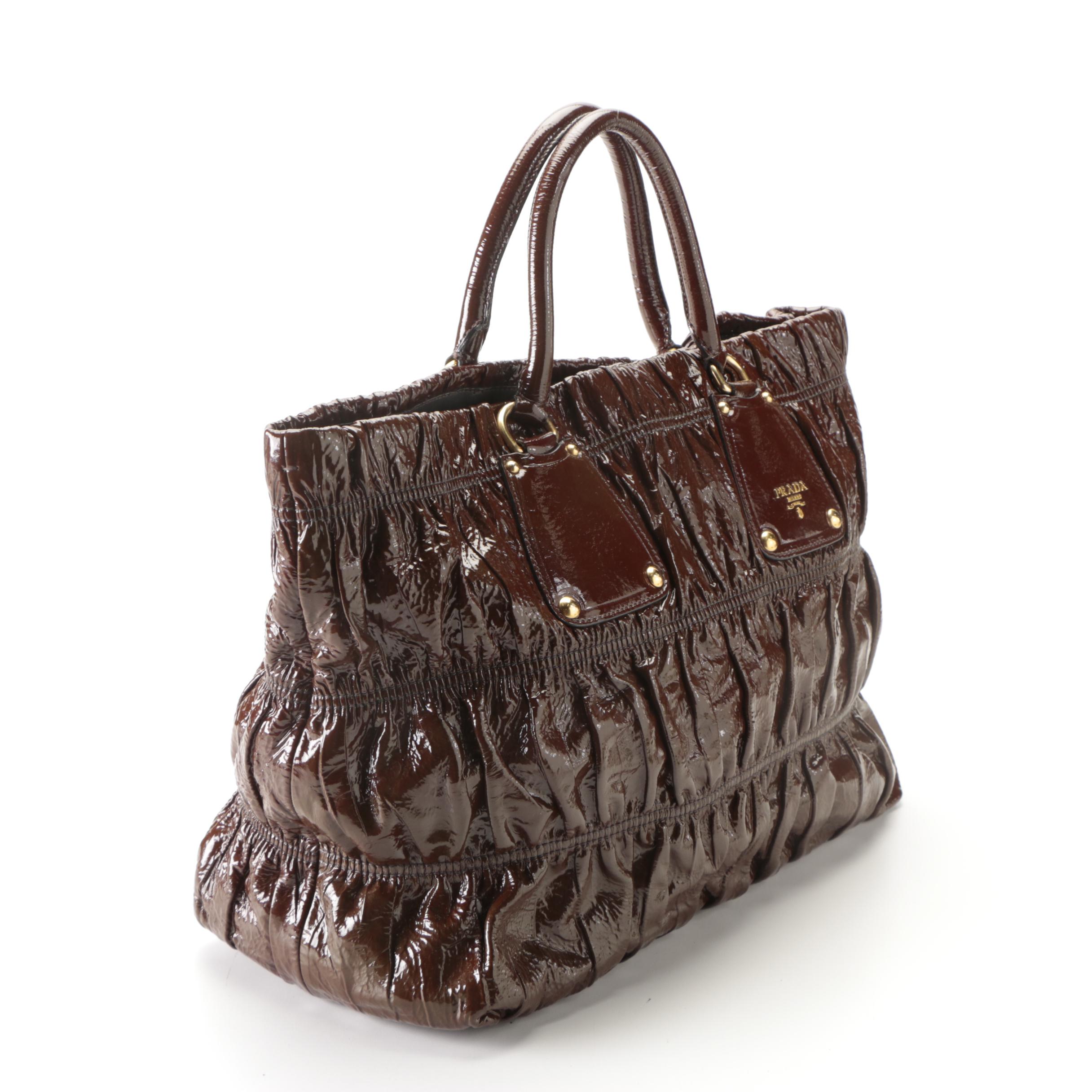 Prada Tote Bag in Hematite Vernice Gaufré Leather