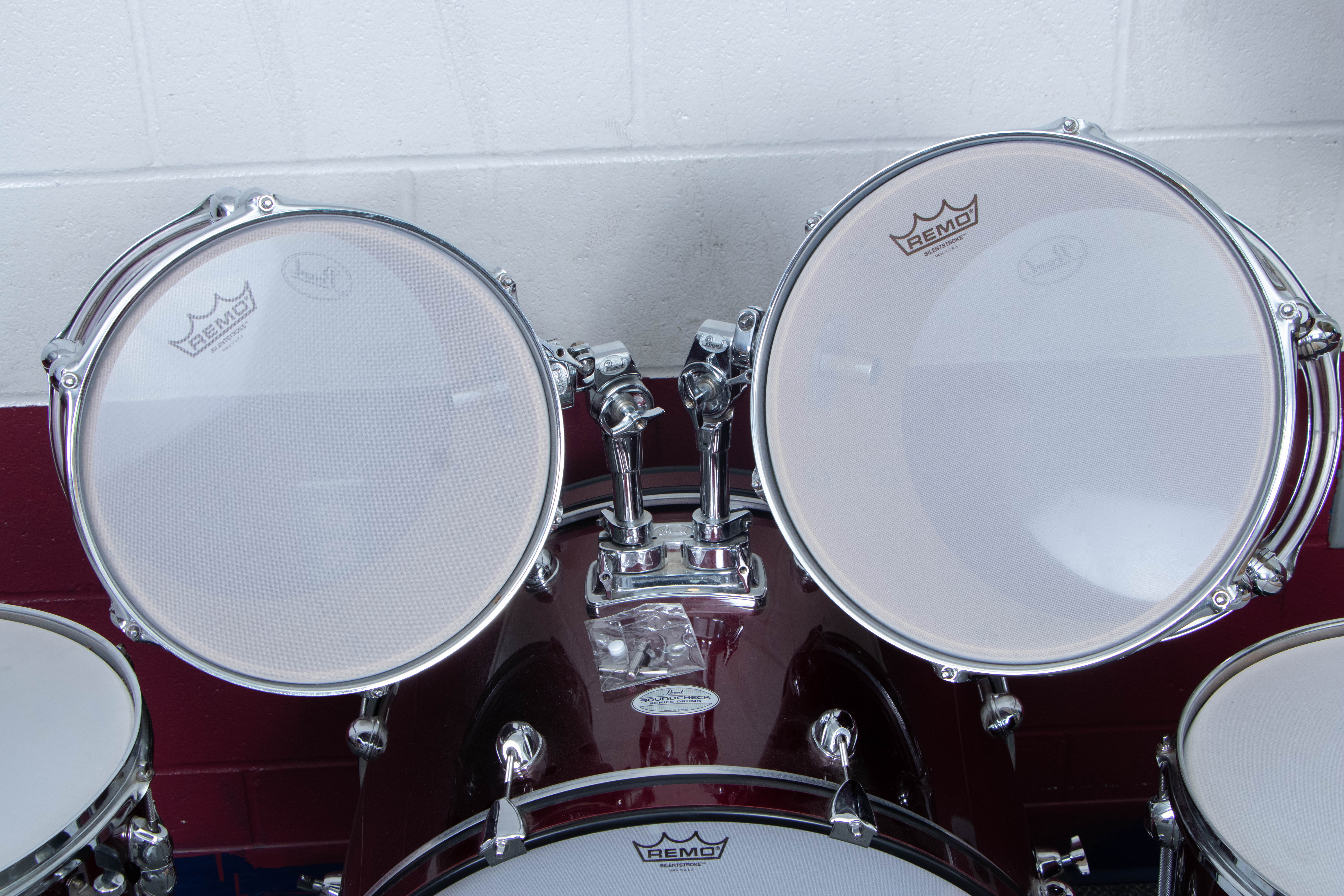 Pearl "Soundcheck" 5-Piece Drum Set with Remo Silentstroke Drumheads