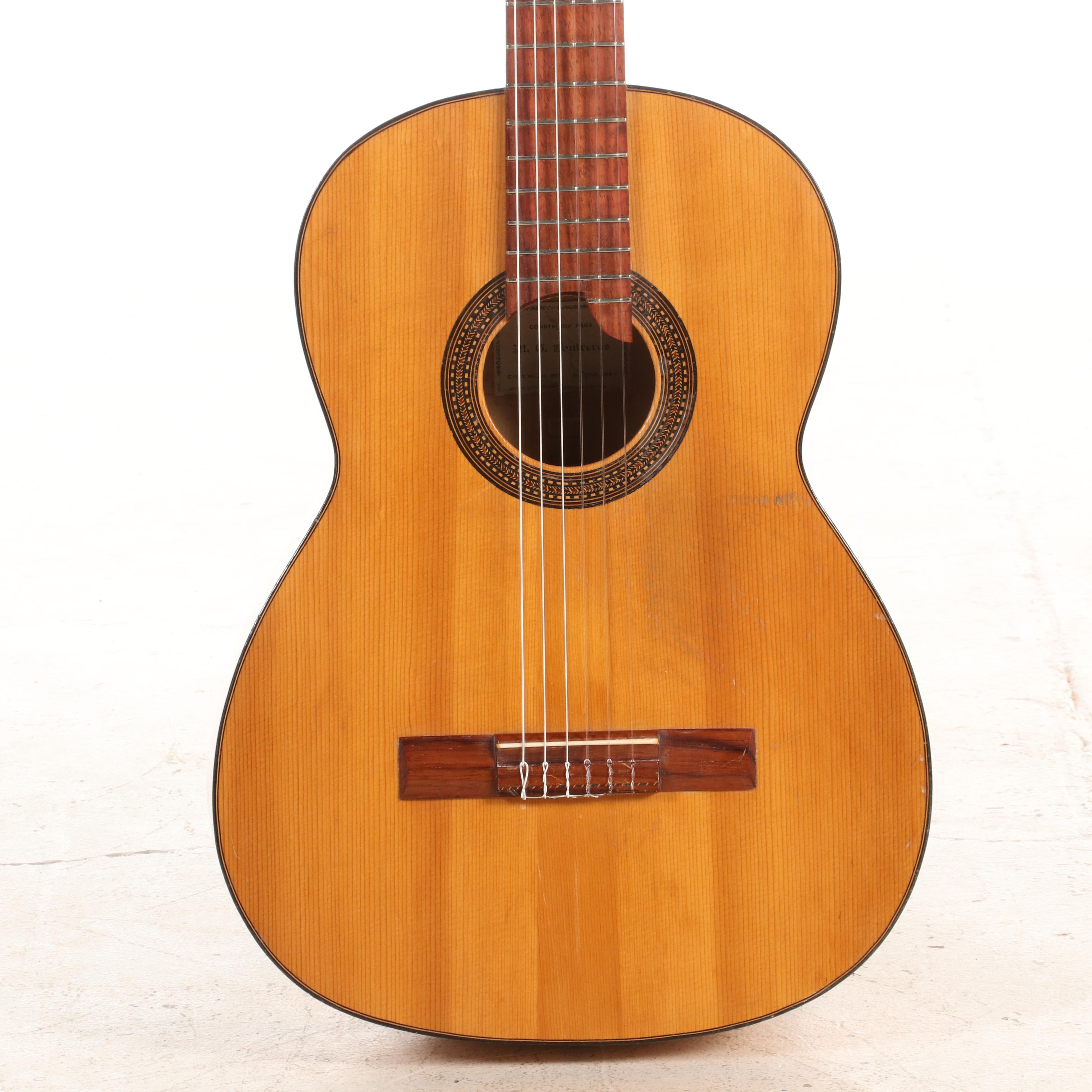 Manuel Contreras Flamenco C-4 Acoustic Guitar with Hard Case